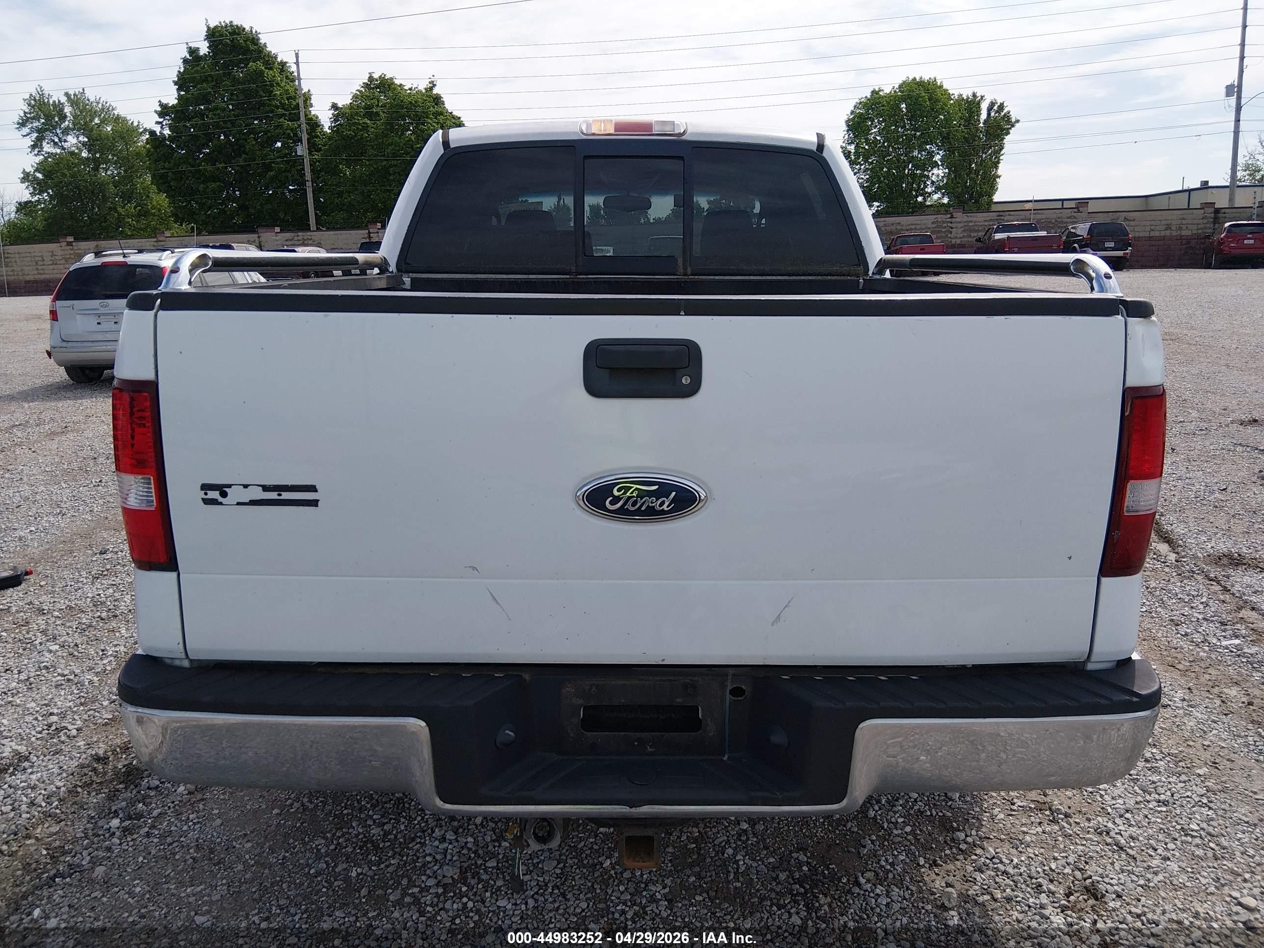 2005 Ford F-150   White vin: 1FTPW14555KE92190
