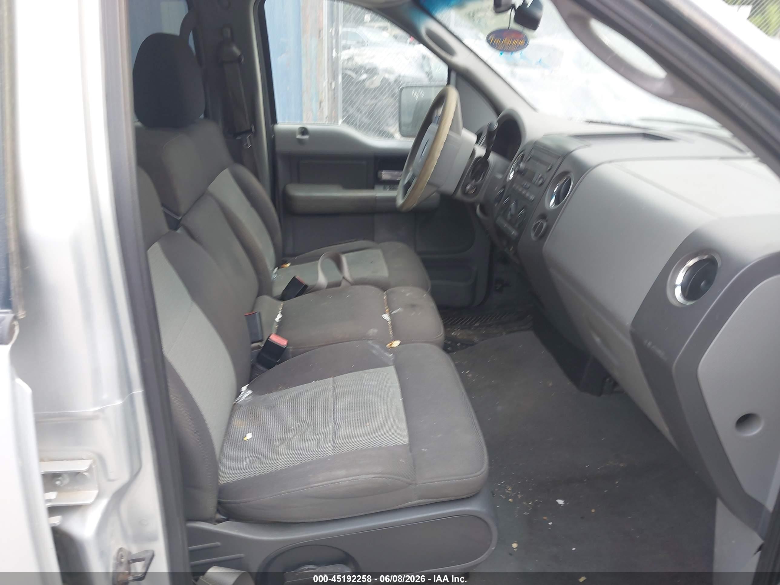 2006 Ford F-150   Silver vin: 1FTPW14556FB68649