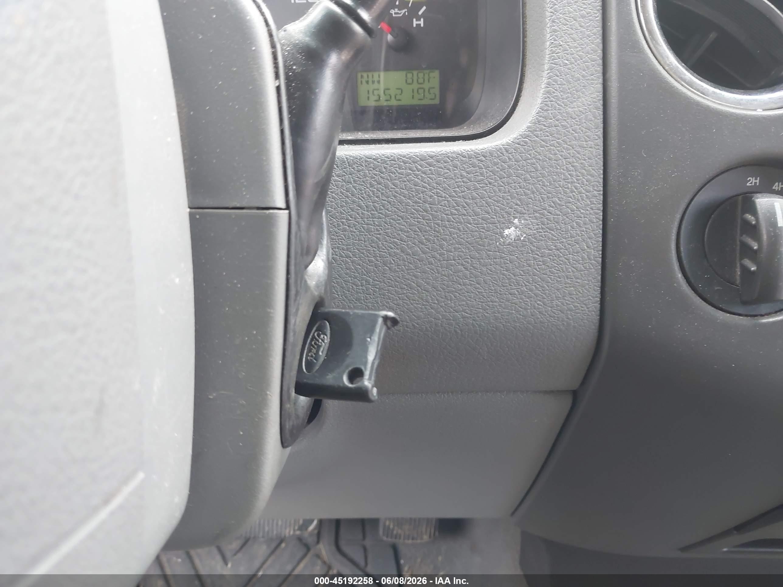 2006 Ford F-150   Silver vin: 1FTPW14556FB68649