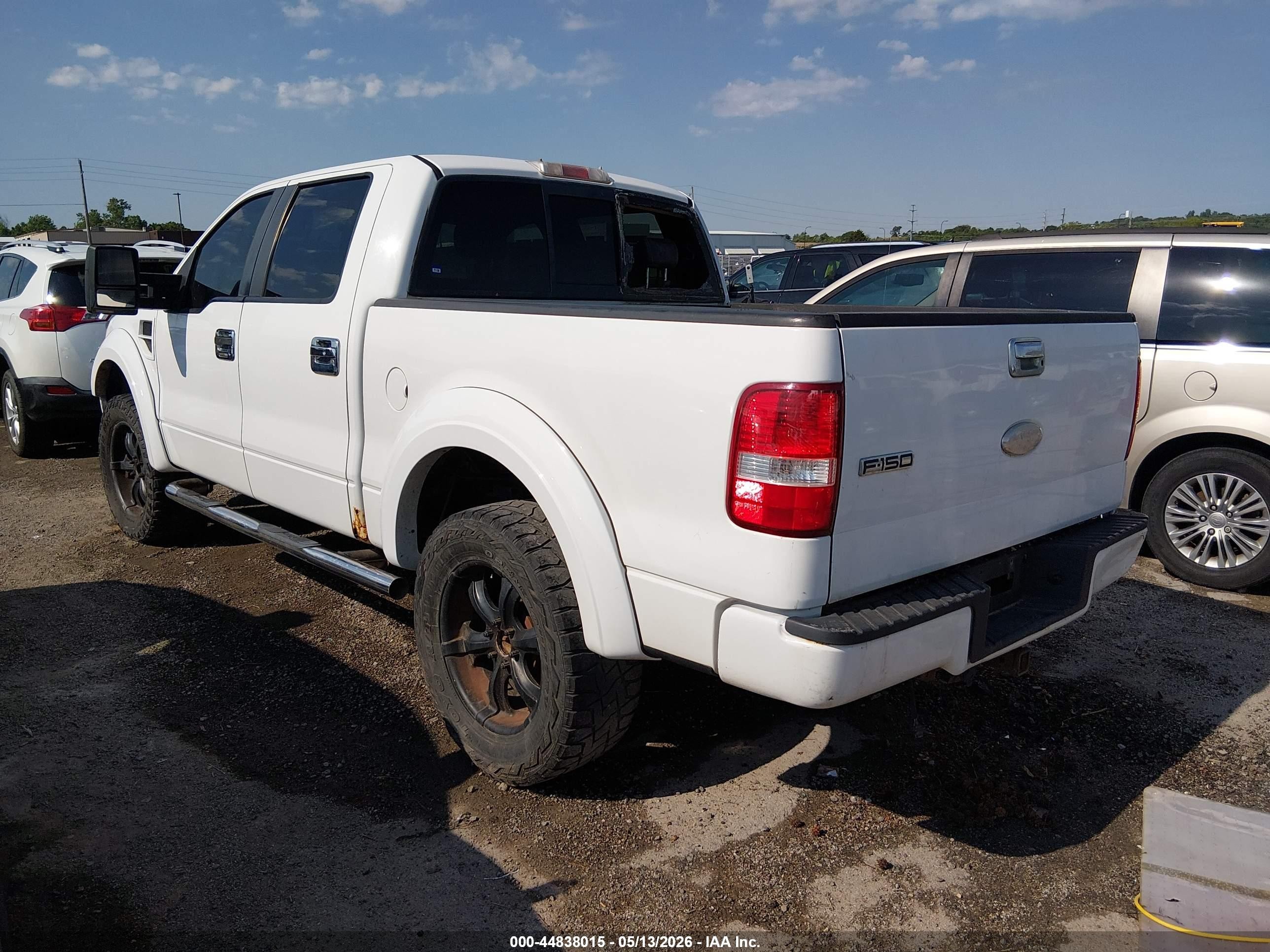 2007 Ford F-150 Fx4/lariat/xlt White vin: 1FTPW14557FA17134