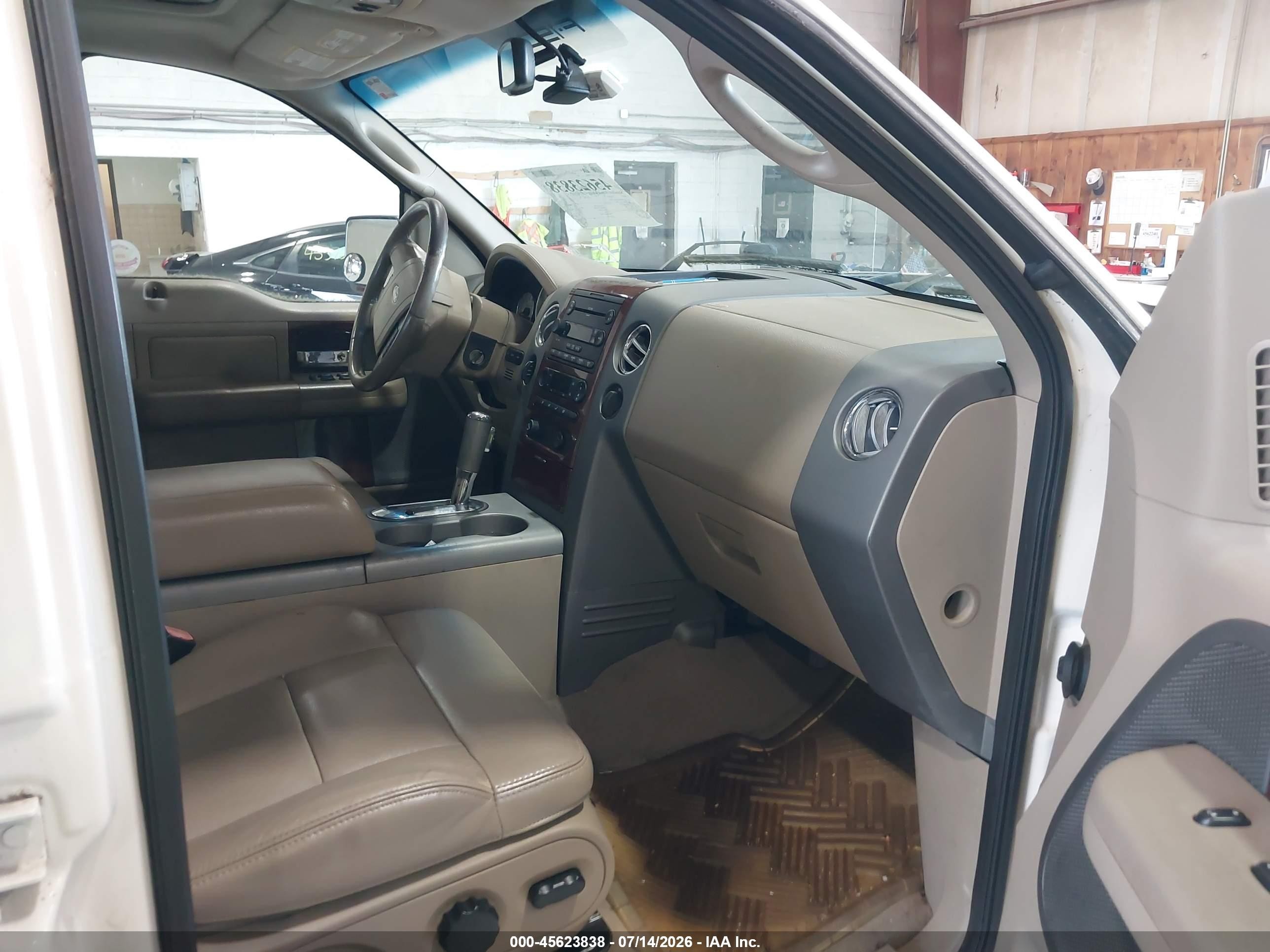 2007 Ford F150 Supercrew White vin: 1FTPW14557FA35407