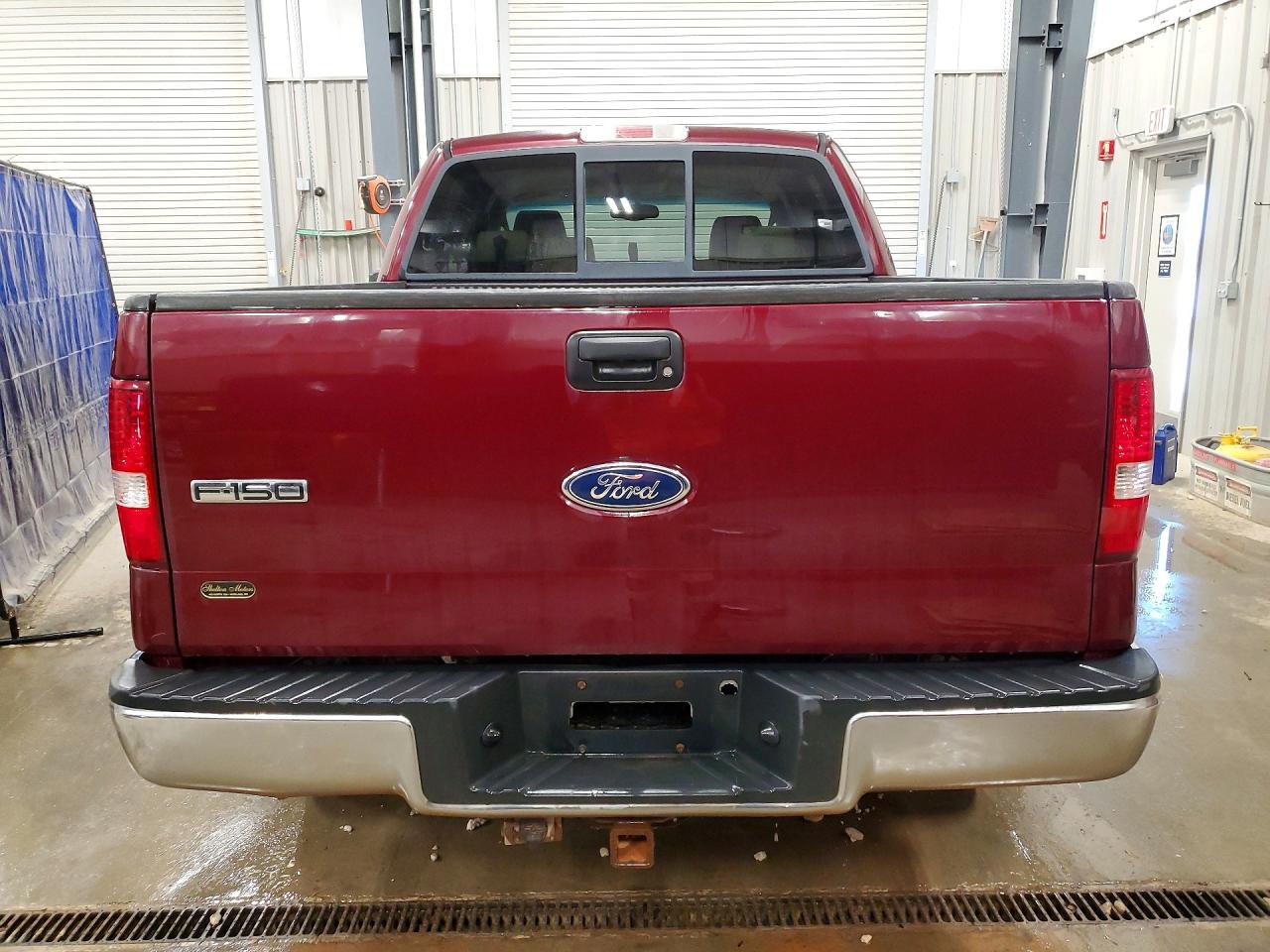 2004 Ford F150 Supercrew Red vin: 1FTPW14564KC11657