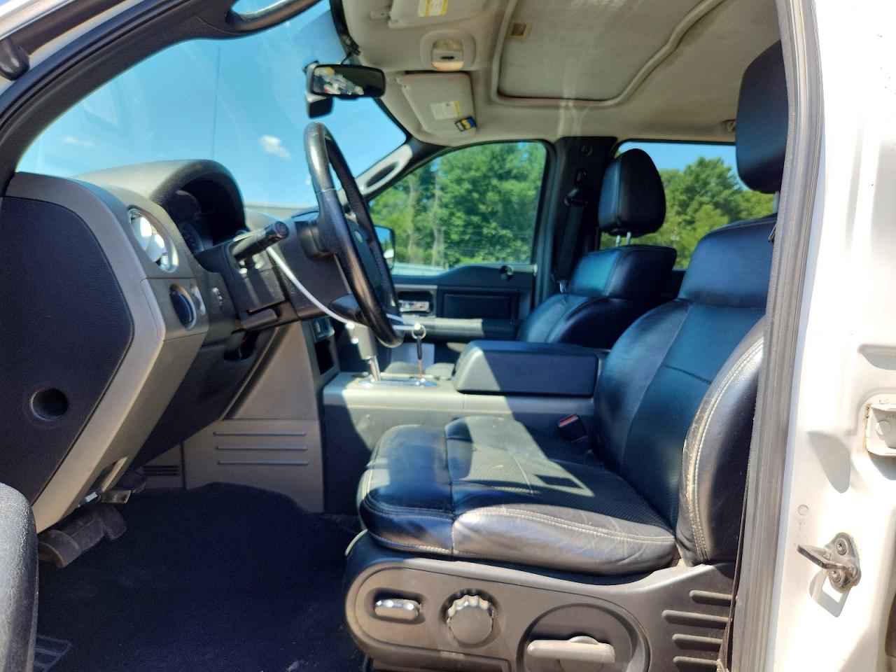 2005 Ford F150 Supercrew White vin: 1FTPW14565FA28950
