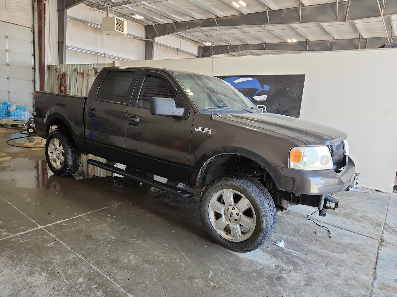 2005 Ford F150 Supercrew Коричневый vin: 1FTPW14565FB73194 Damage: Right Front Fender, Heavy Scratch, 7 To 8 Inches