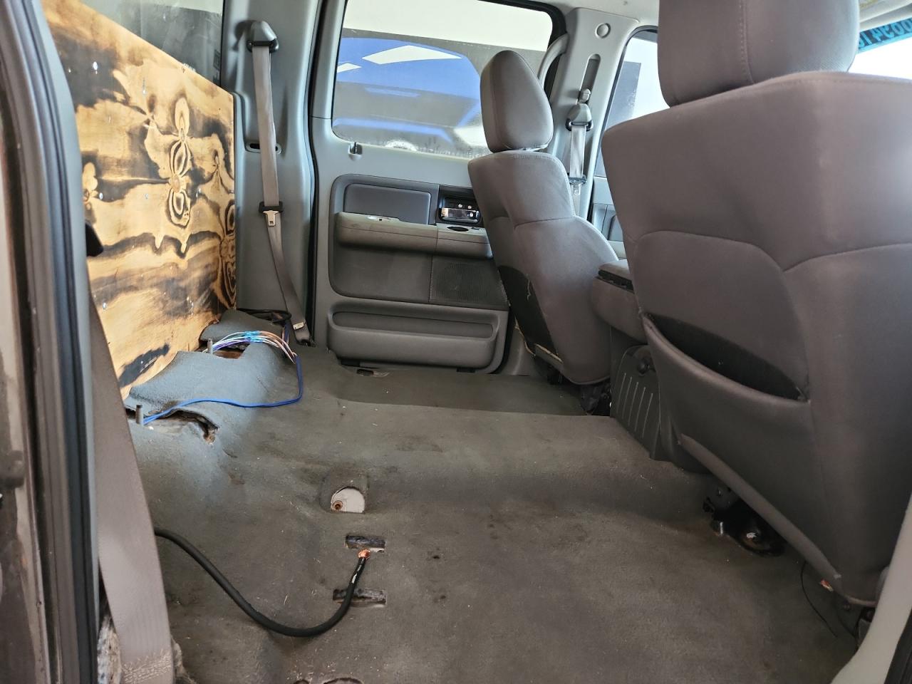 2005 Ford F150 Supercrew Коричневый vin: 1FTPW14565FB73194 Damage: Left Rear Seat, Missing, Replacement Required