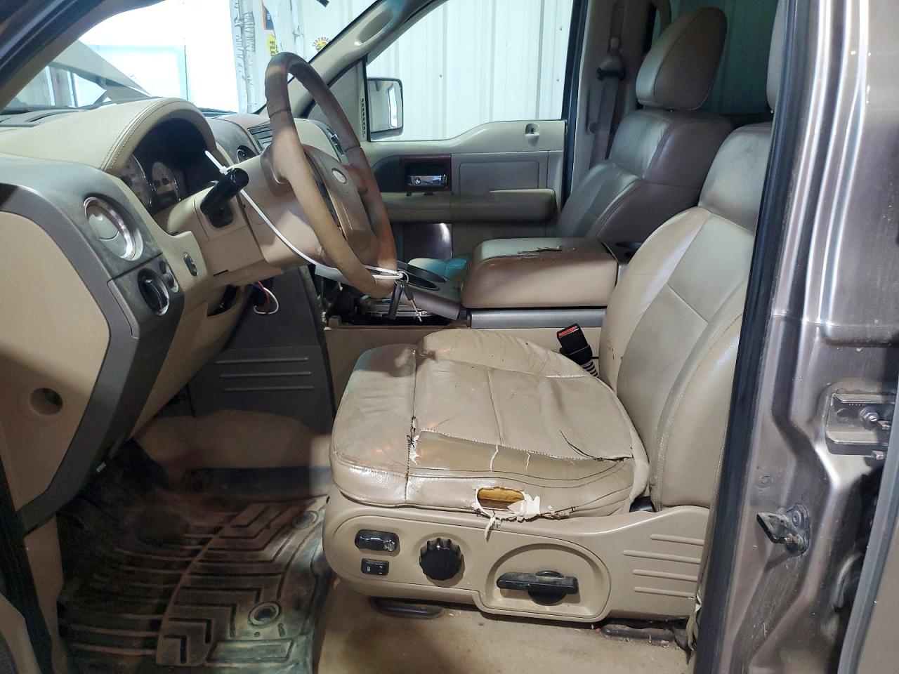 2005 Ford F150 Supercrew Gold vin: 1FTPW14565KC00353