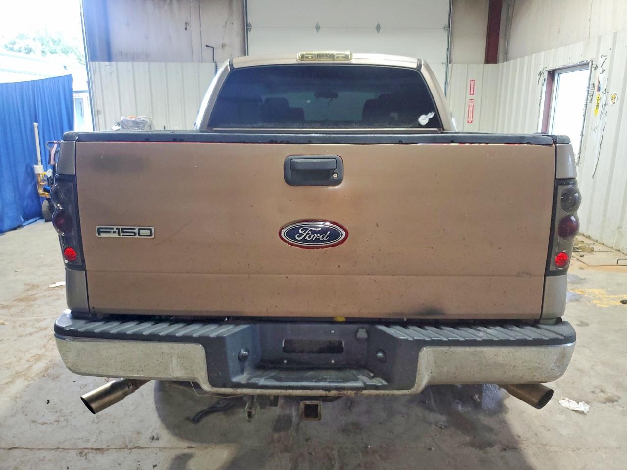 2005 Ford F150 Supercrew Gold vin: 1FTPW14565KC00353