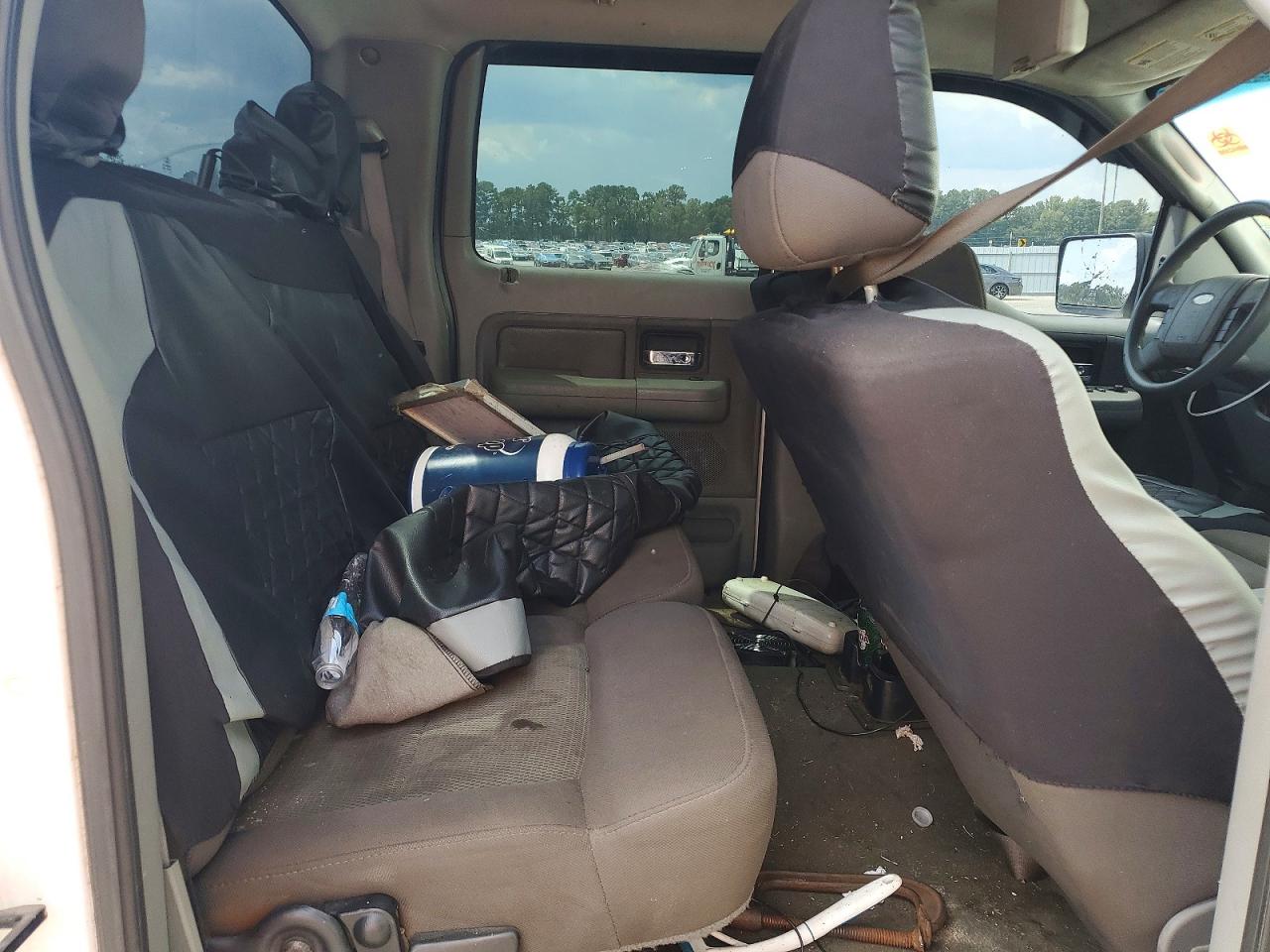 2004 Ford F150 Supercrew White vin: 1FTPW14574KC14051
