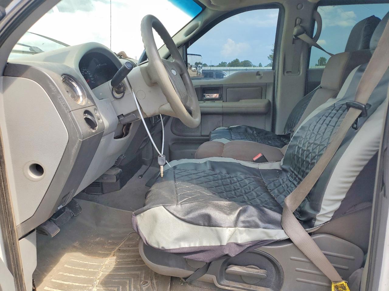 2004 Ford F150 Supercrew White vin: 1FTPW14574KC14051