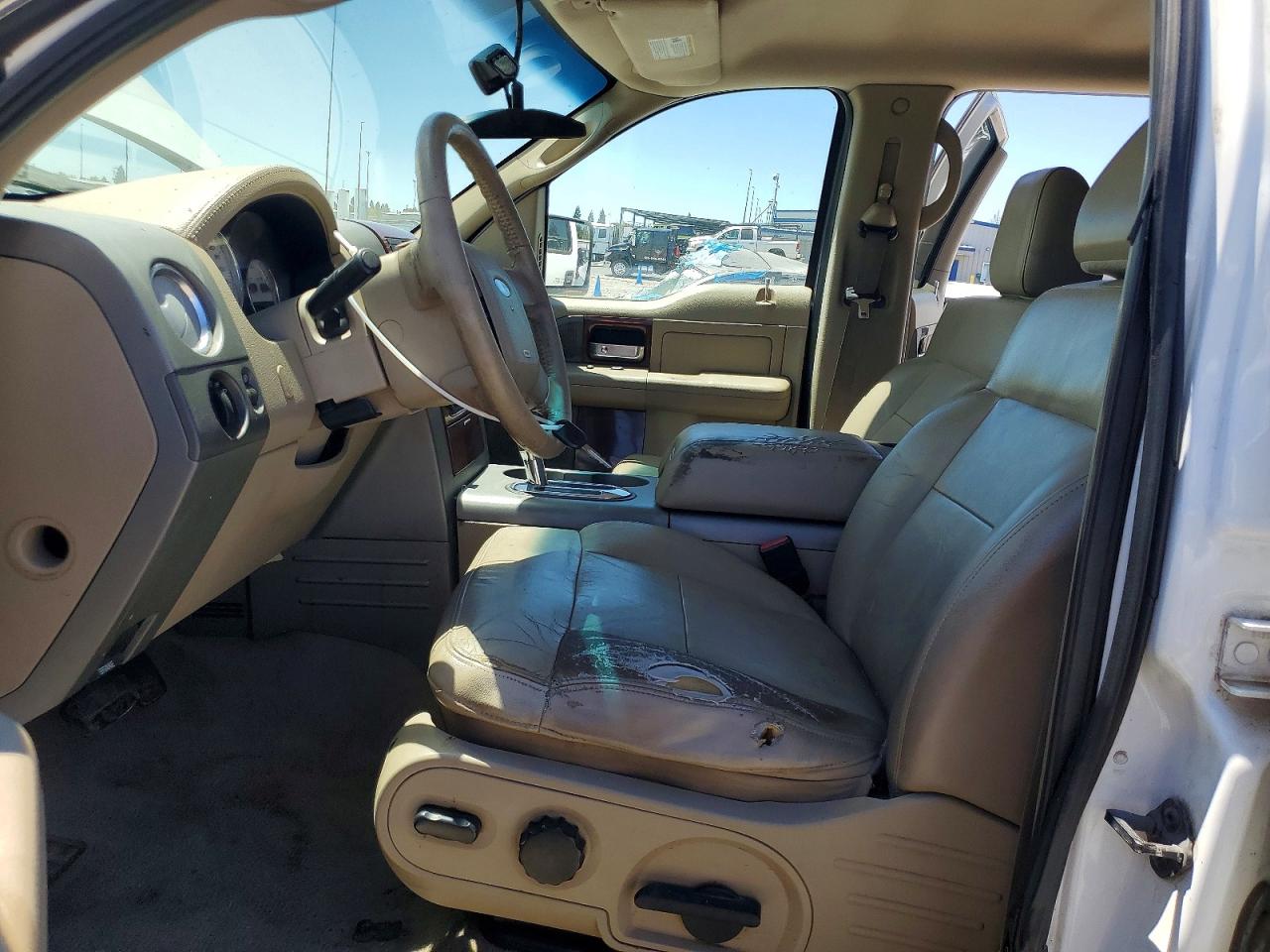 2006 Ford F150 Supercrew White vin: 1FTPW14576KD85014