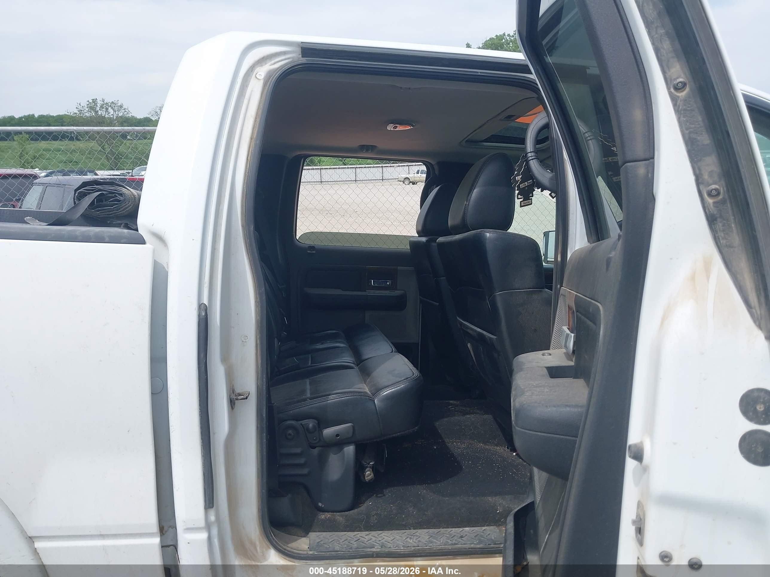 2004 Ford F-150 Fx4/lariat/xlt White vin: 1FTPW14584FA08603