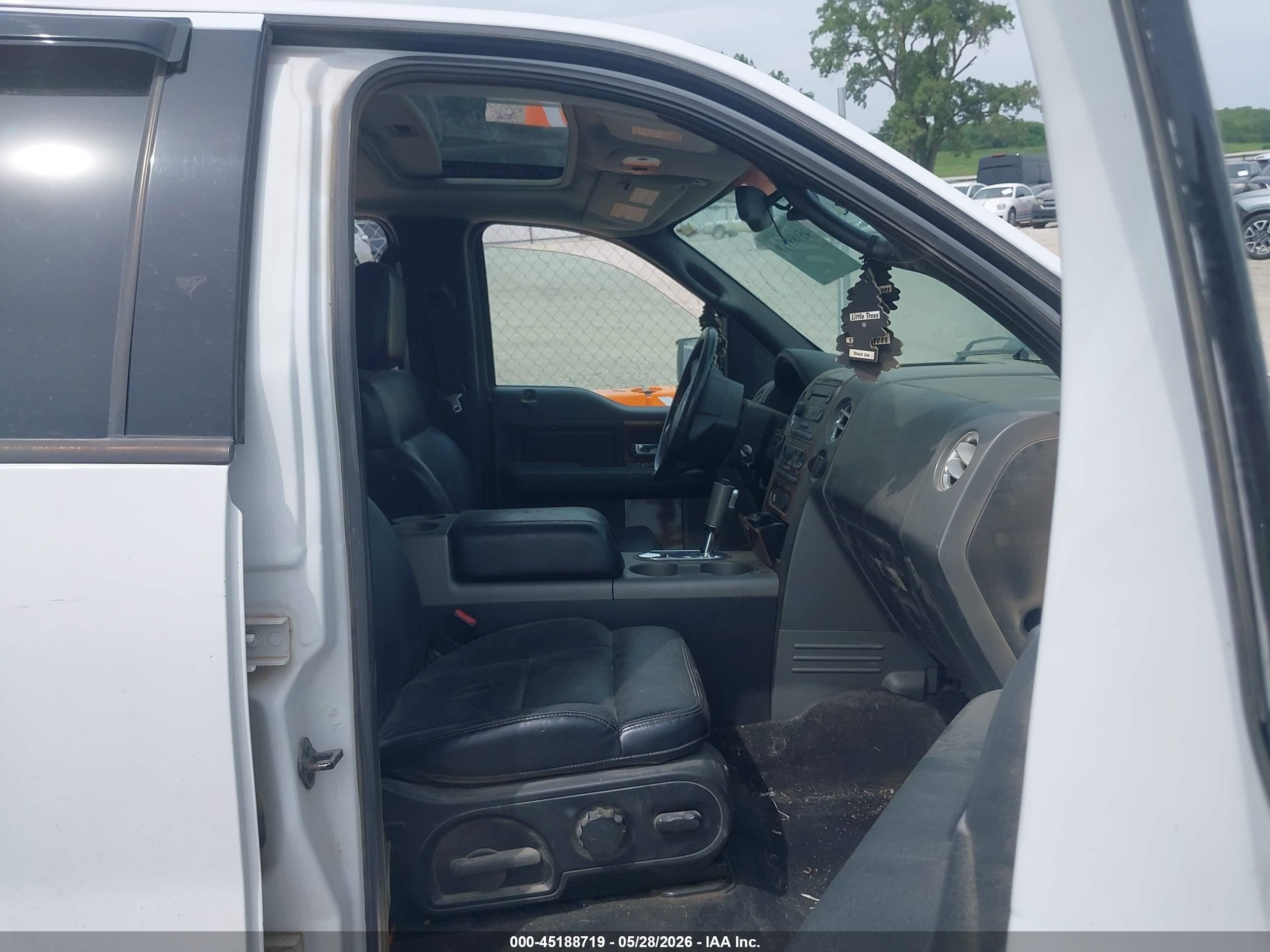 2004 Ford F-150 Fx4/lariat/xlt White vin: 1FTPW14584FA08603