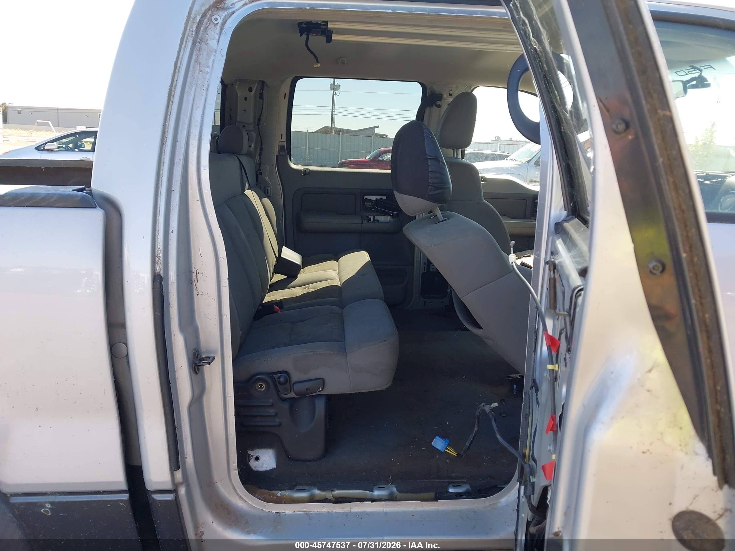 2004 Ford F-150 Fx4/lariat/xlt Silver vin: 1FTPW14584KC32610