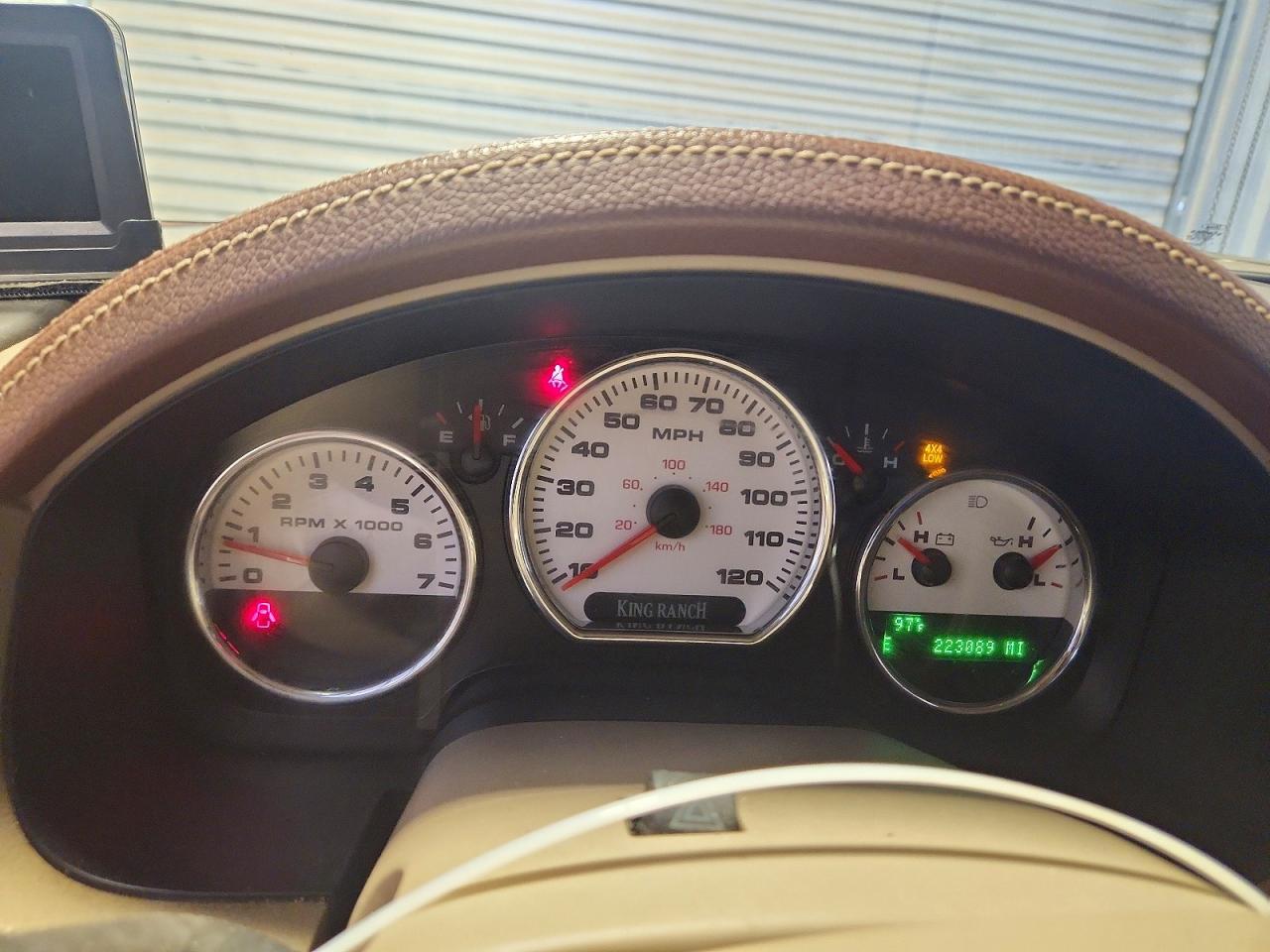 2005 Ford F150 Supercrew Burgundy vin: 1FTPW14585KC59596