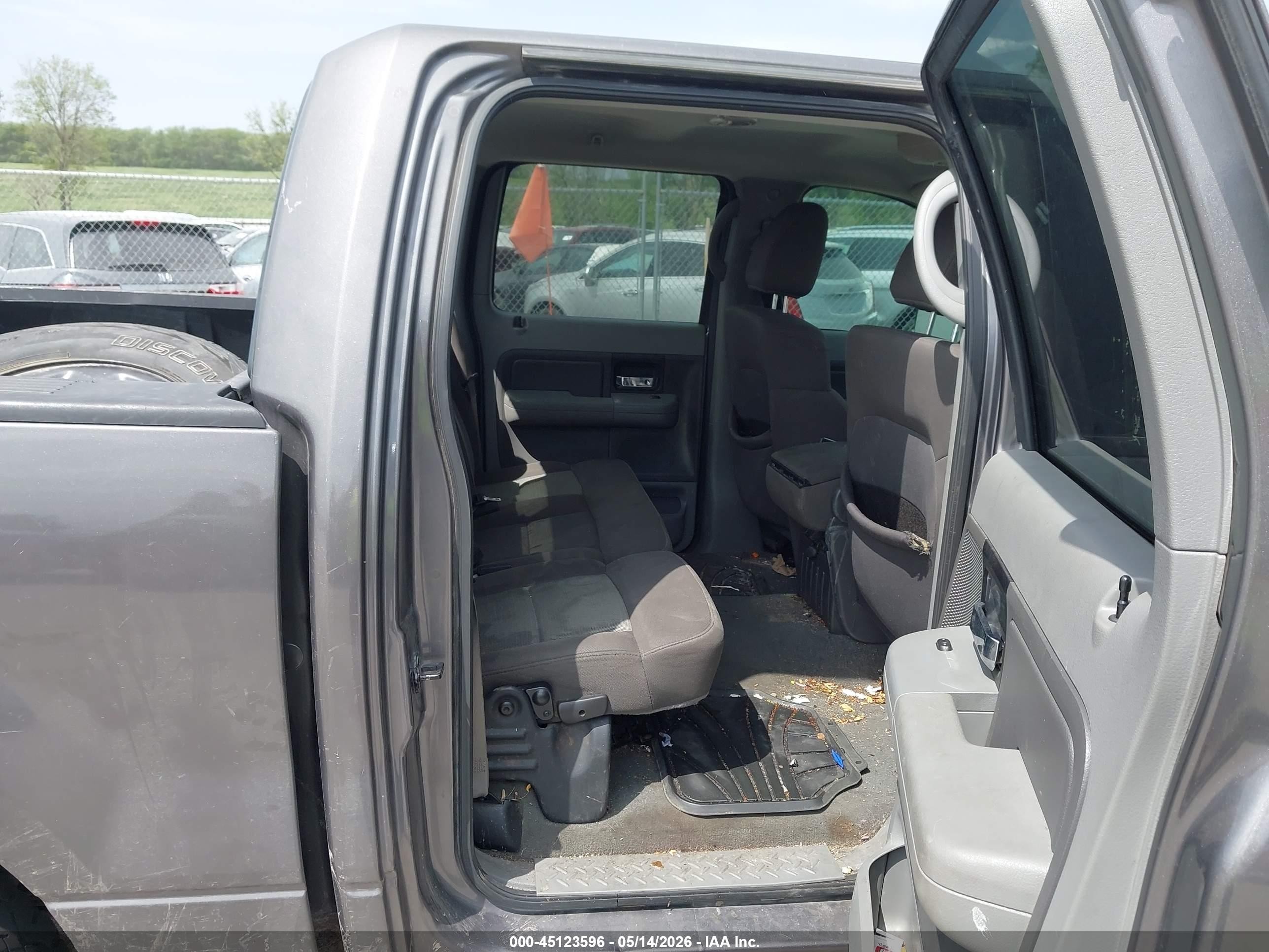 2005 Ford F-150   Brown vin: 1FTPW14585KF16367