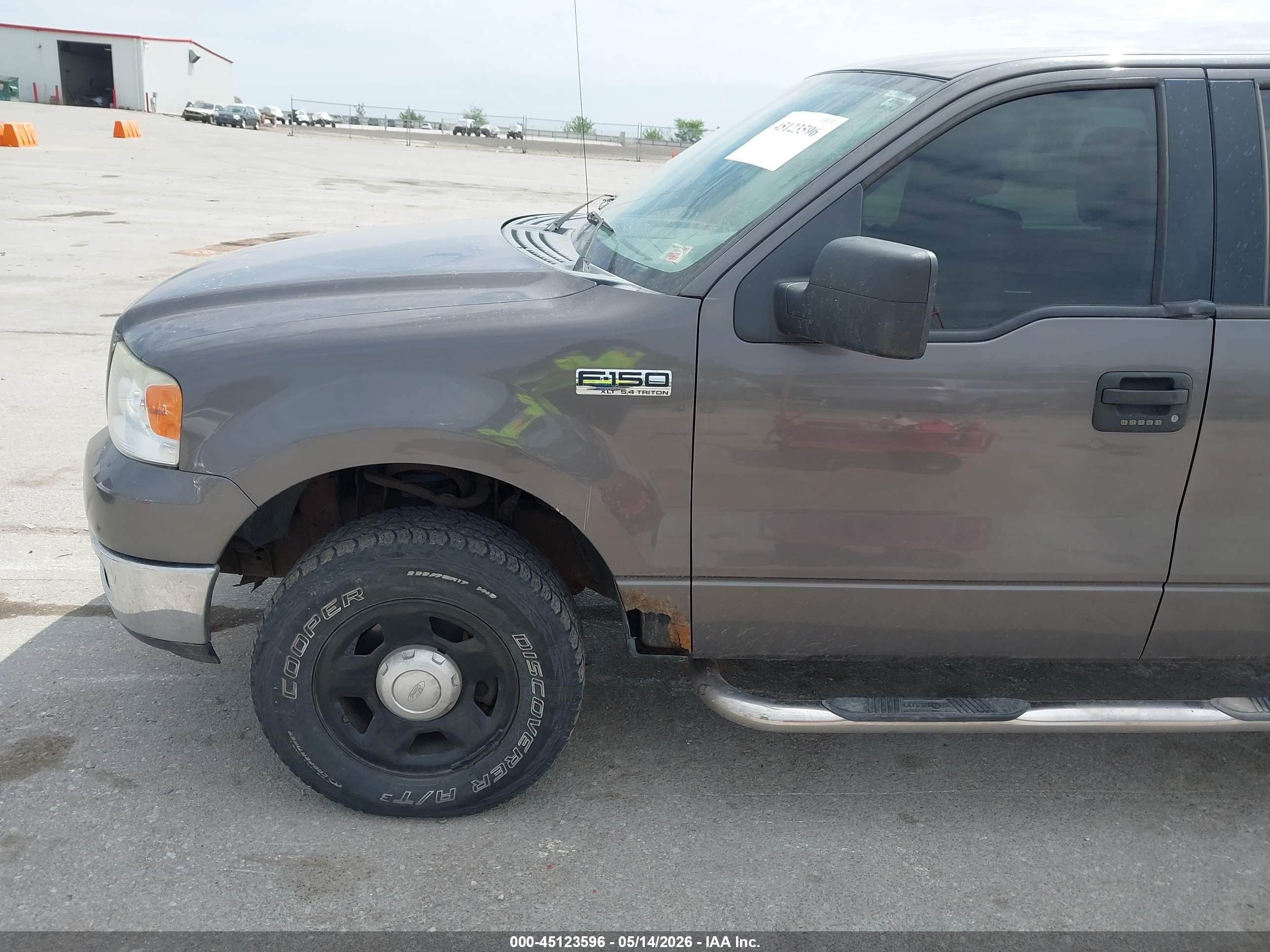 2005 Ford F-150   Brown vin: 1FTPW14585KF16367