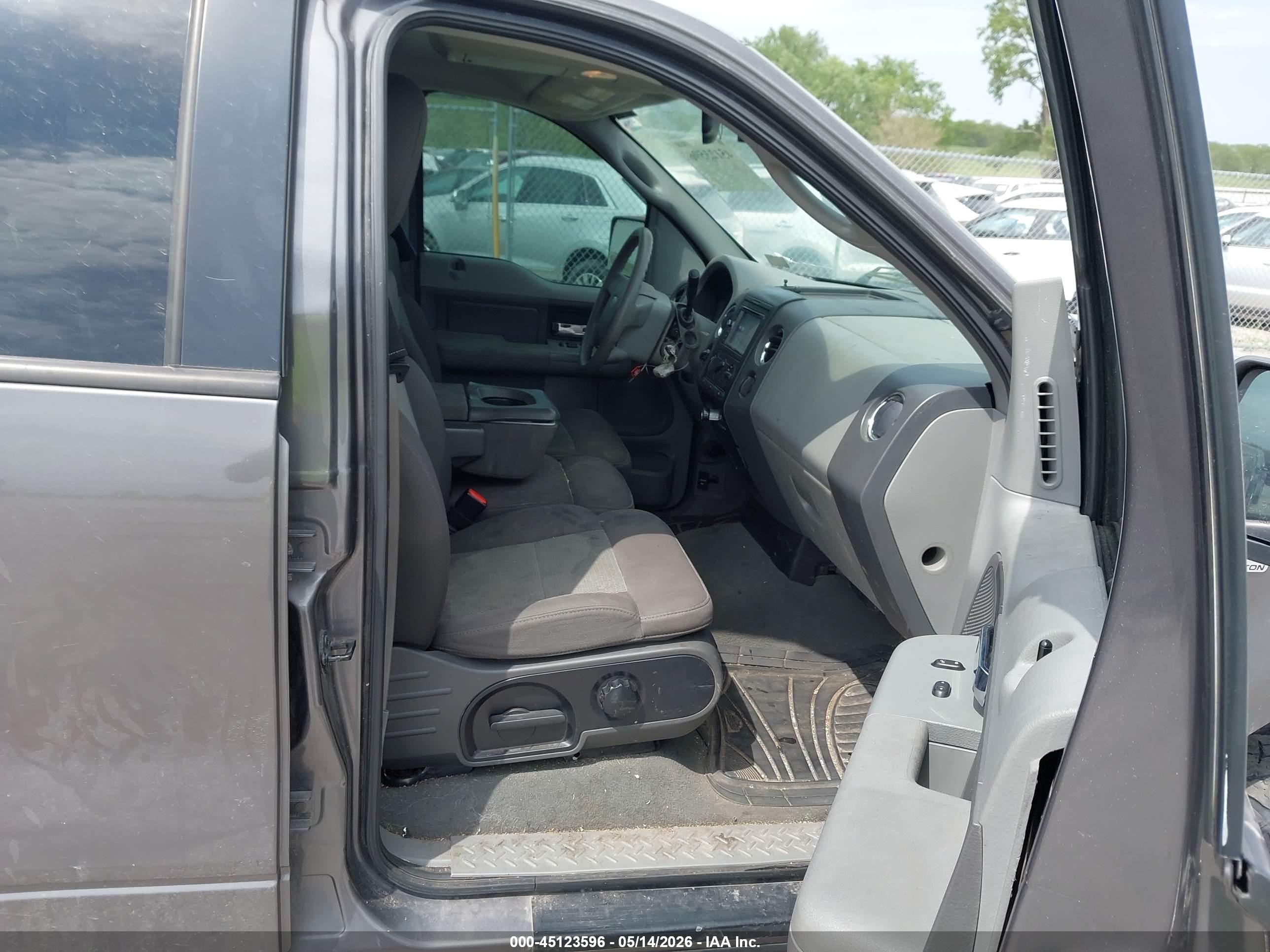2005 Ford F-150   Brown vin: 1FTPW14585KF16367