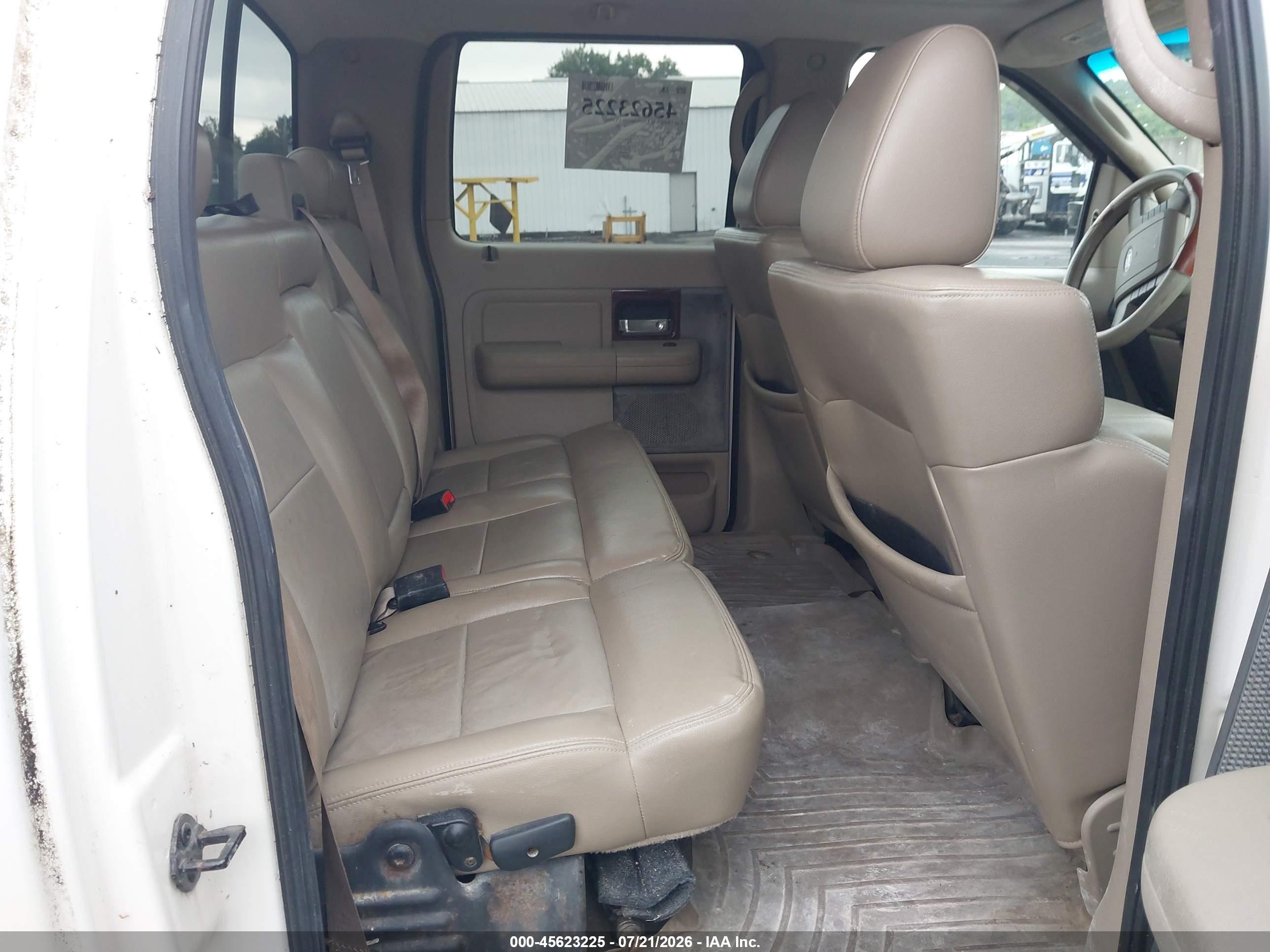 2008 Ford F-150 Lariat White vin: 1FTPW14588FA41199