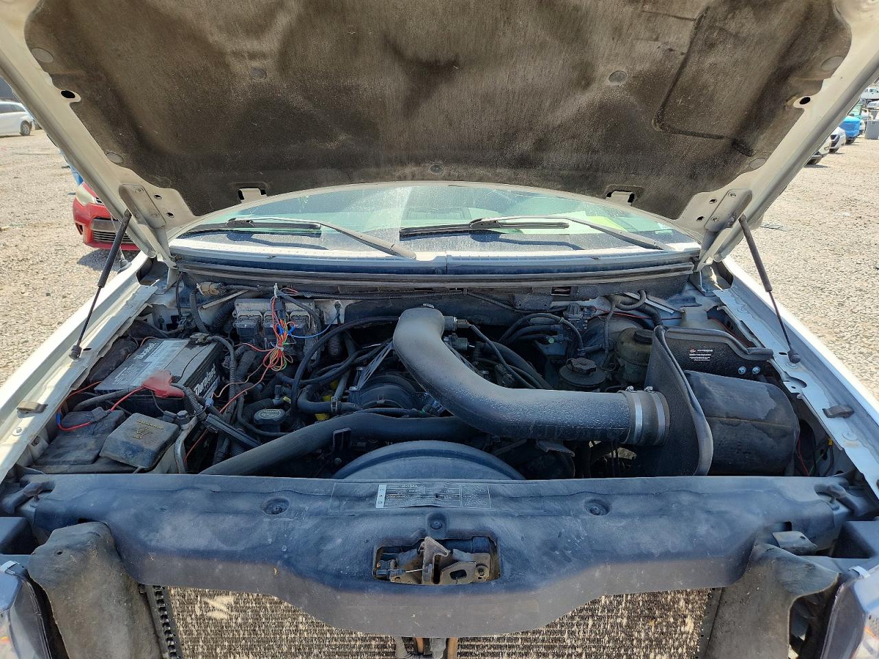 2005 Ford F150 Supercrew White vin: 1FTPW14595KC35369