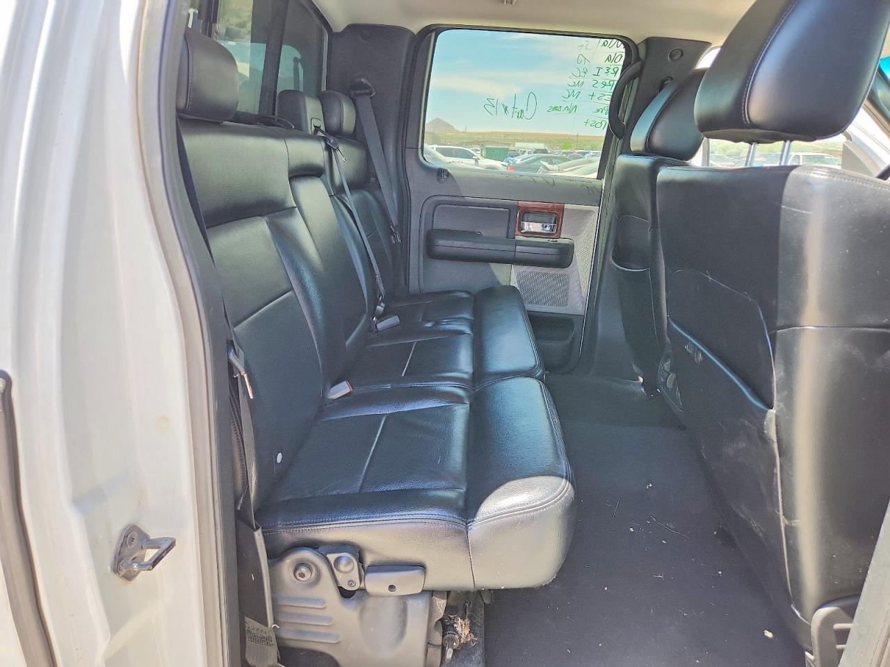 2005 Ford F150 Supercrew White vin: 1FTPW14595KC35369