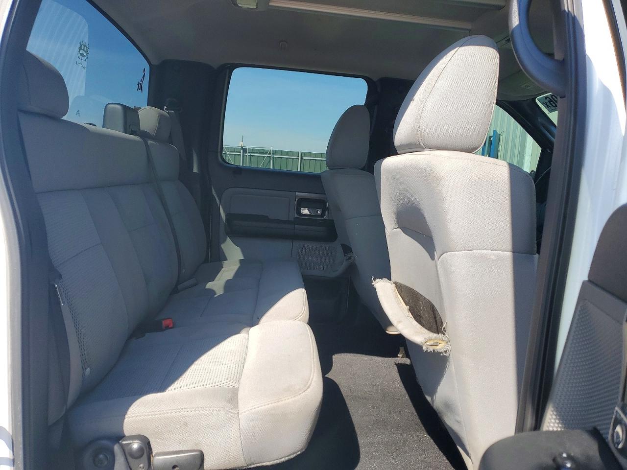 2005 Ford F150 Supercrew White vin: 1FTPW14595KD34838