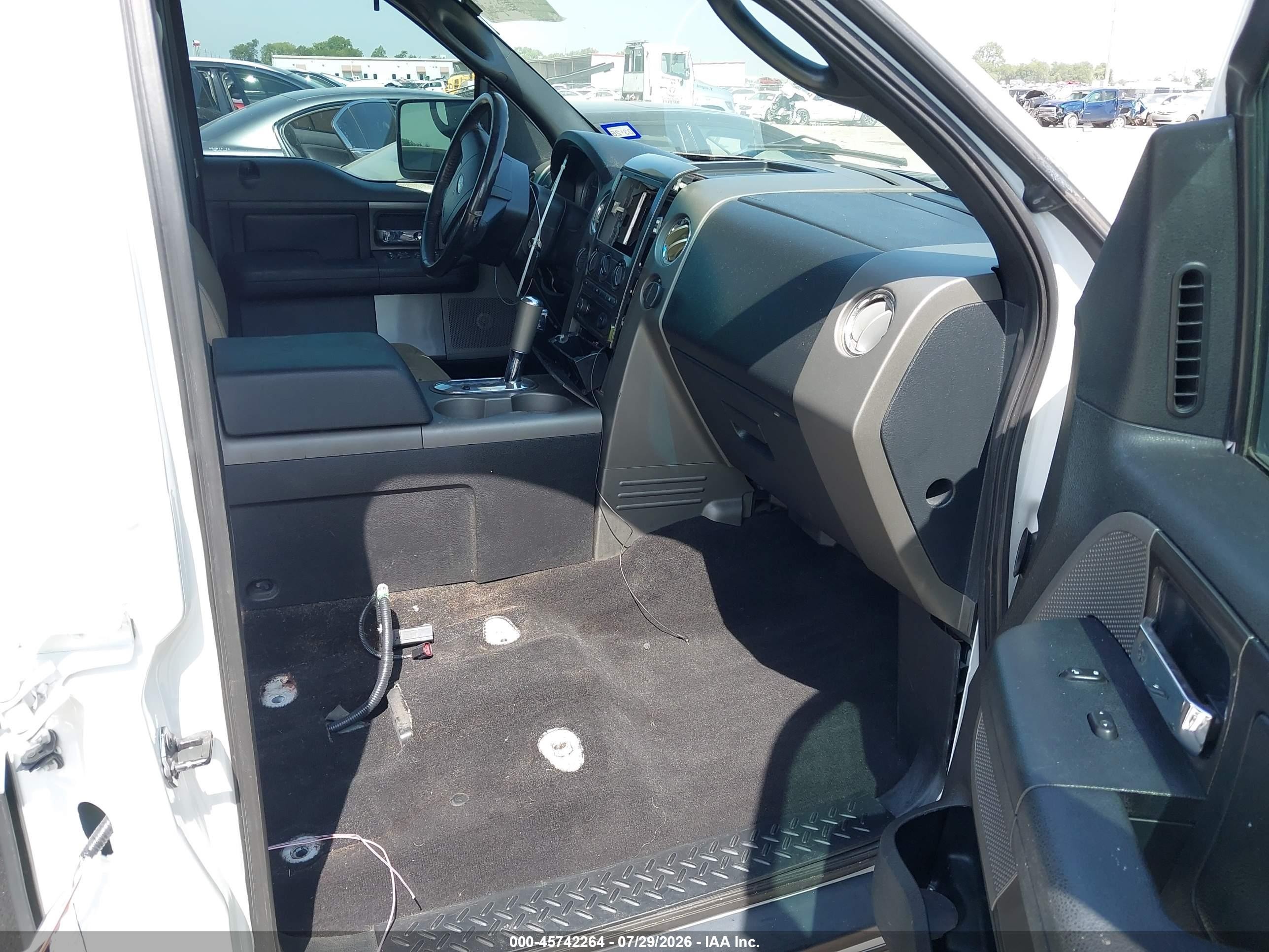 2005 Ford F-150 Fx4/lariat/xlt White vin: 1FTPW14595KD95705