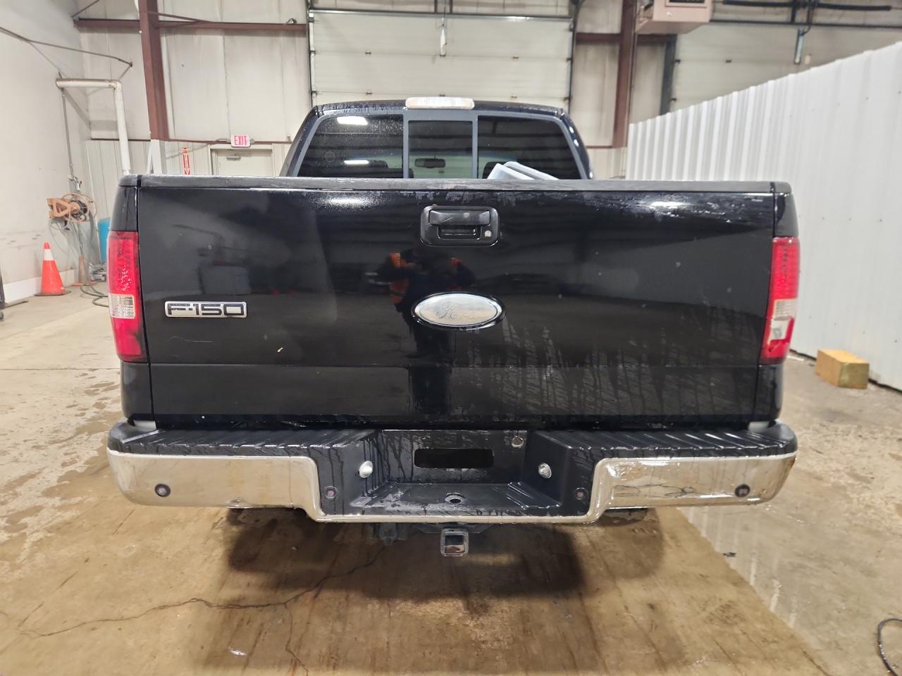 2006 Ford F150 Supercrew Black vin: 1FTPW14596KC60693 Damage: Rear Metal Bumper Chrome, Dent(S) W/No Paint Dmg, 1 To 2 Inches