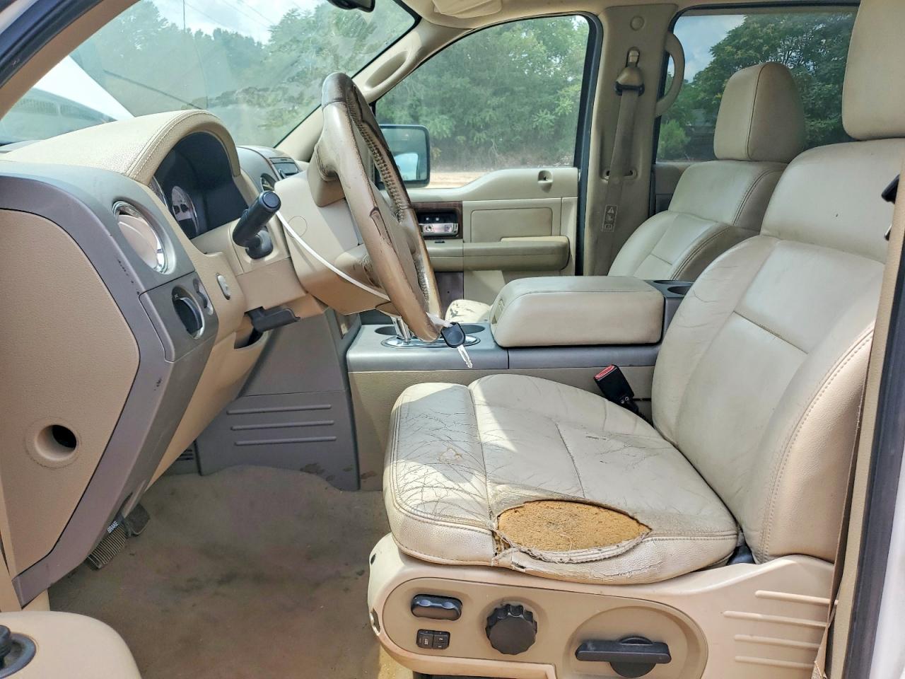 2004 Ford F150 Supercrew White vin: 1FTPW145X4KC02203