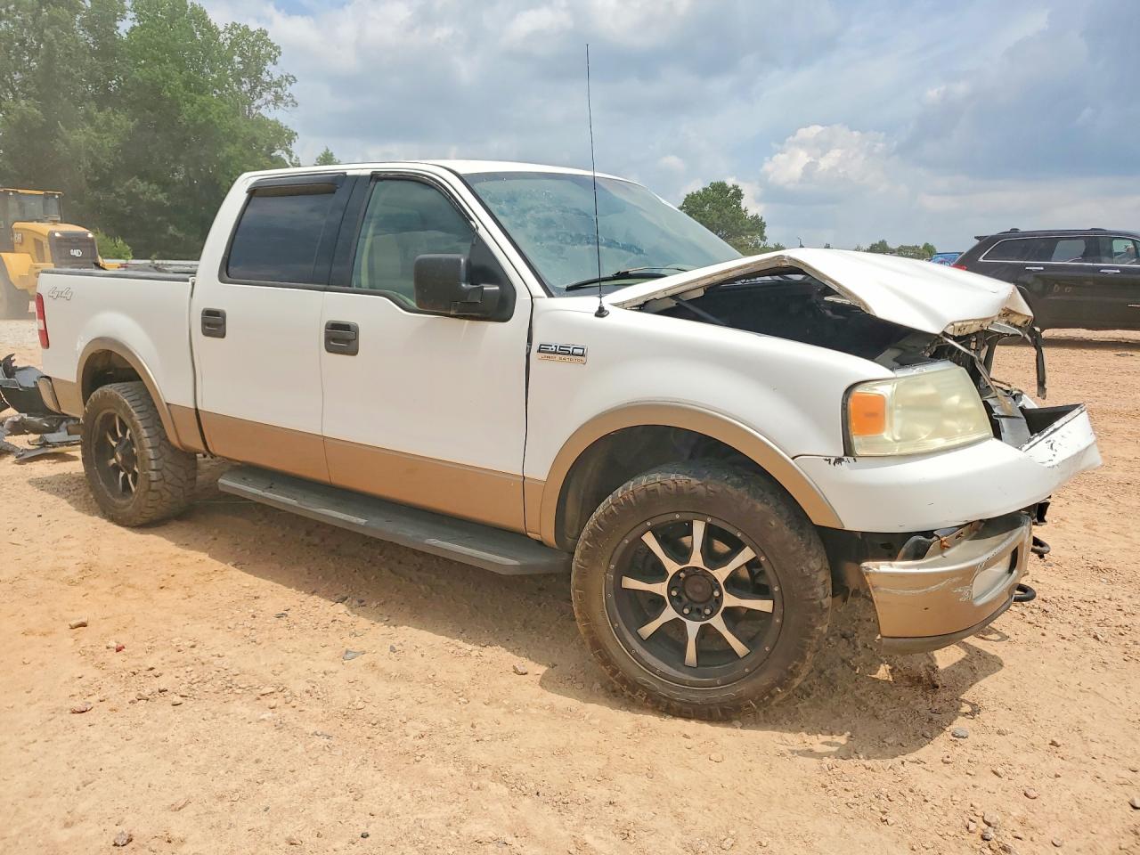 2004 Ford F150 Supercrew White vin: 1FTPW145X4KC02203