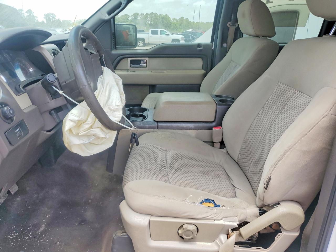2009 Ford F 150 White vin: 1FTPW14V09FA23443