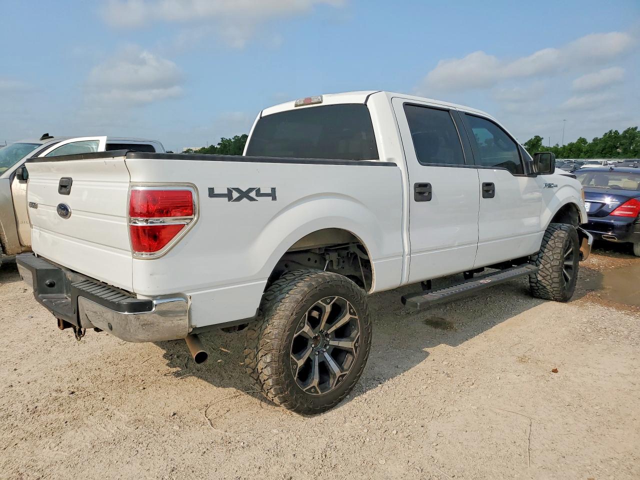 2009 Ford F 150 White vin: 1FTPW14V09FA23443