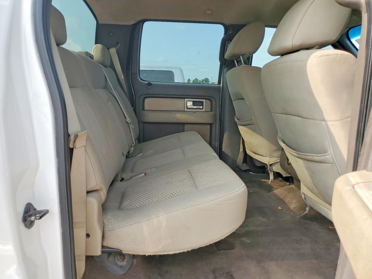 2009 Ford F 150 White vin: 1FTPW14V09FA23443