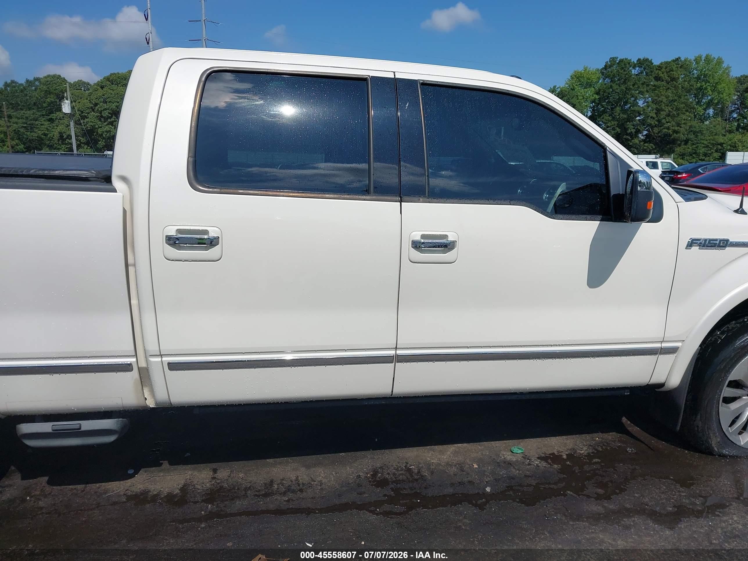 2009 Ford F-150 Platinum White vin: 1FTPW14V09FA71752