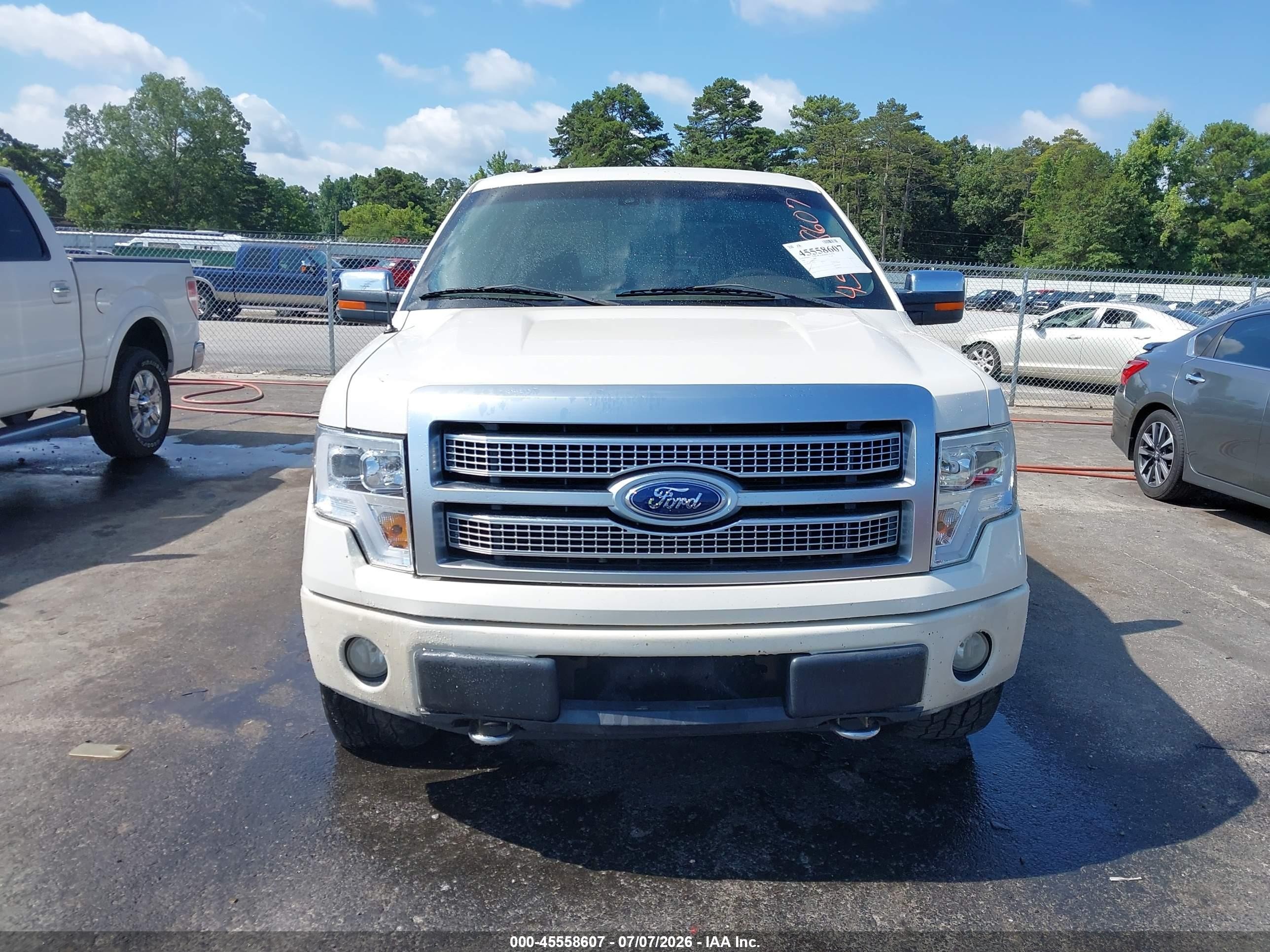 2009 Ford F-150 Platinum White vin: 1FTPW14V09FA71752