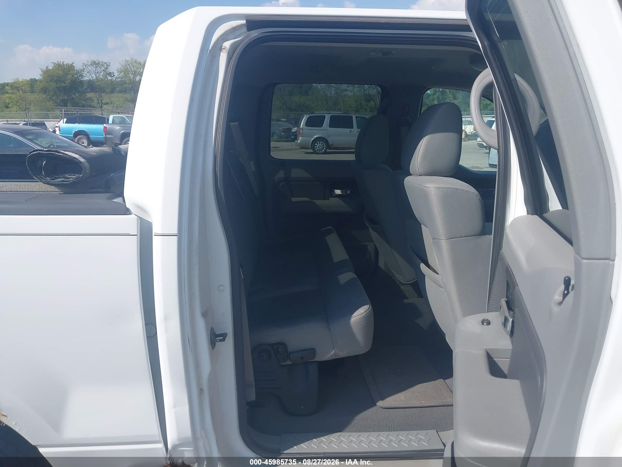 2007 Ford F-150   White vin: 1FTPW14V17FA61230