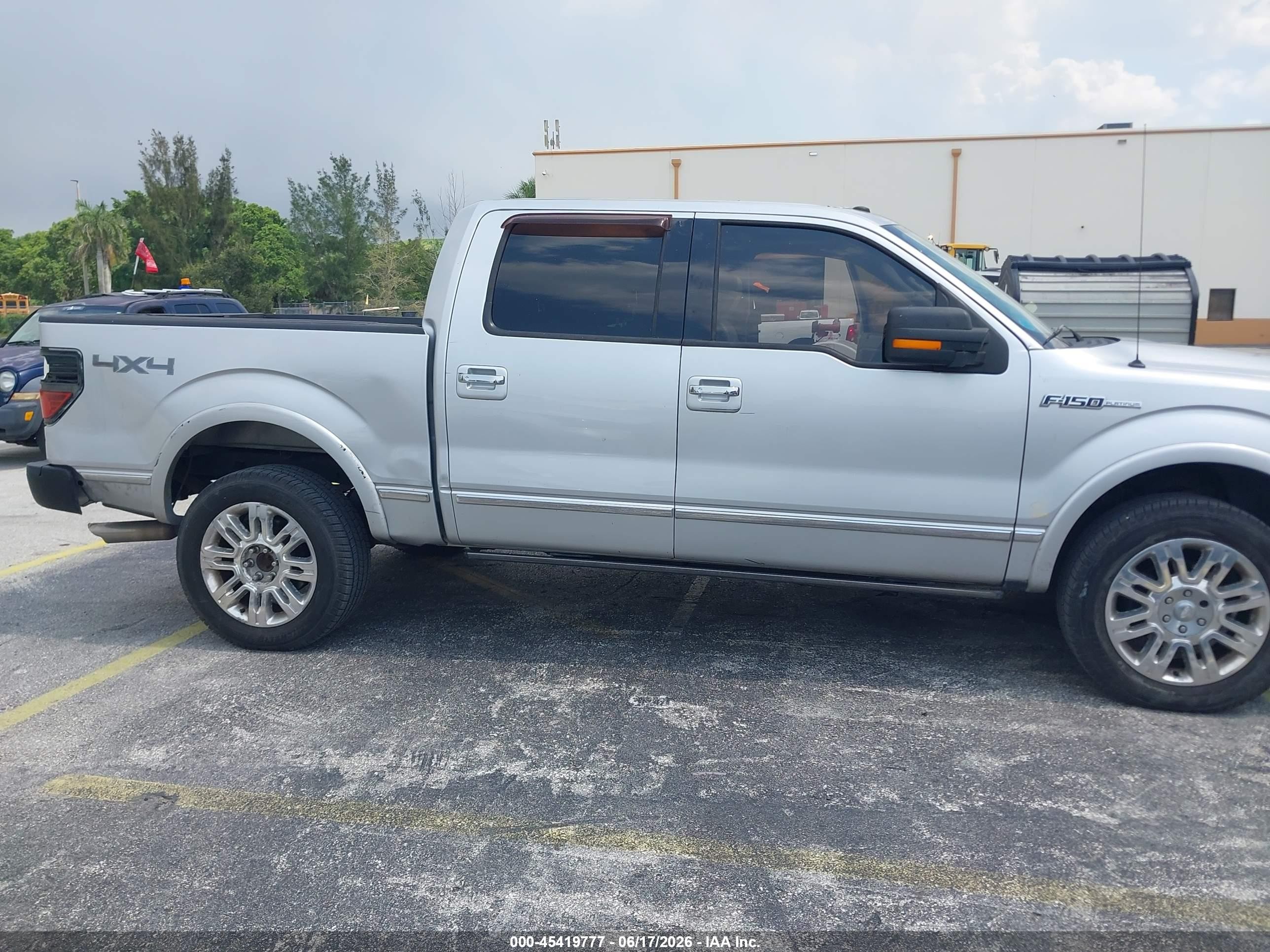 2009 Ford F-150 Silver vin: 1FTPW14V19FA97972
