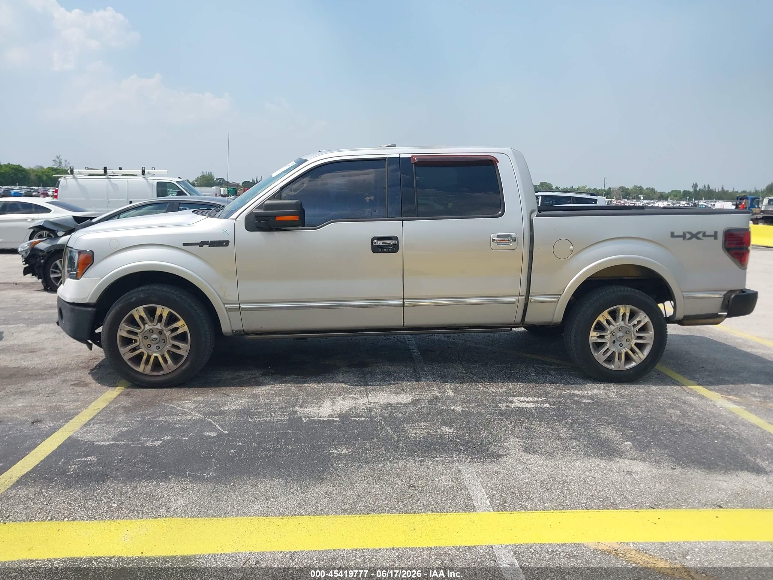 2009 Ford F-150 Silver vin: 1FTPW14V19FA97972