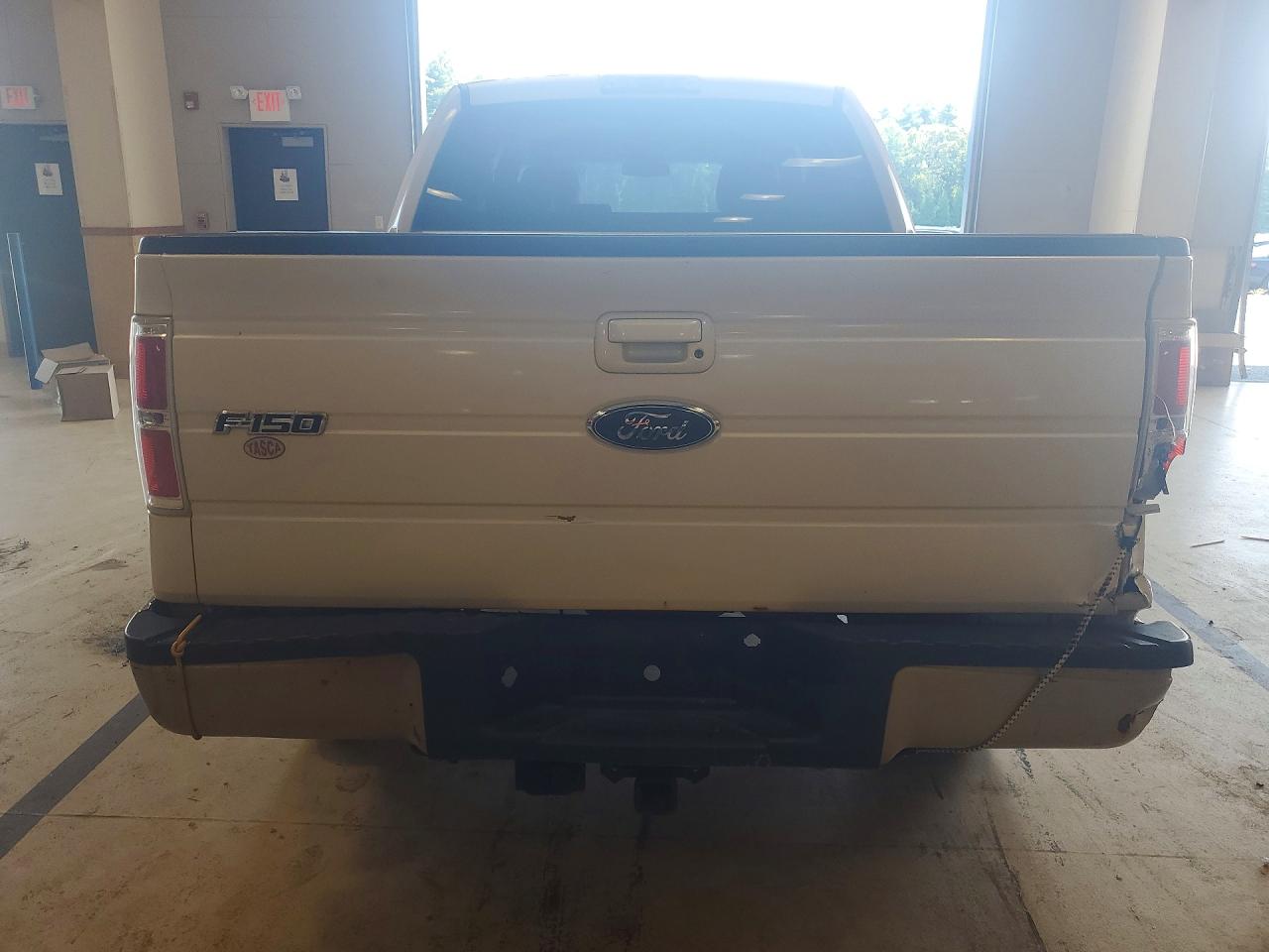 2009 Ford F150 Supercrew White vin: 1FTPW14V19KB55845