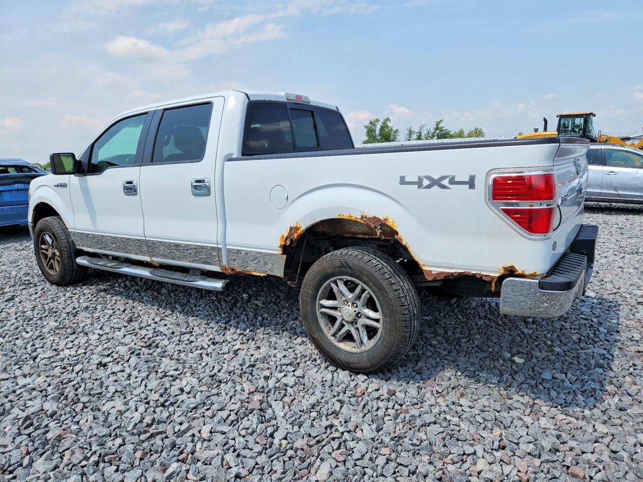 2009 Ford F150 Supercrew White vin: 1FTPW14V29FB42451