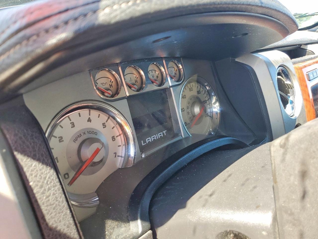 2009 Ford F150 Supercrew Burgundy vin: 1FTPW14V39FA49700