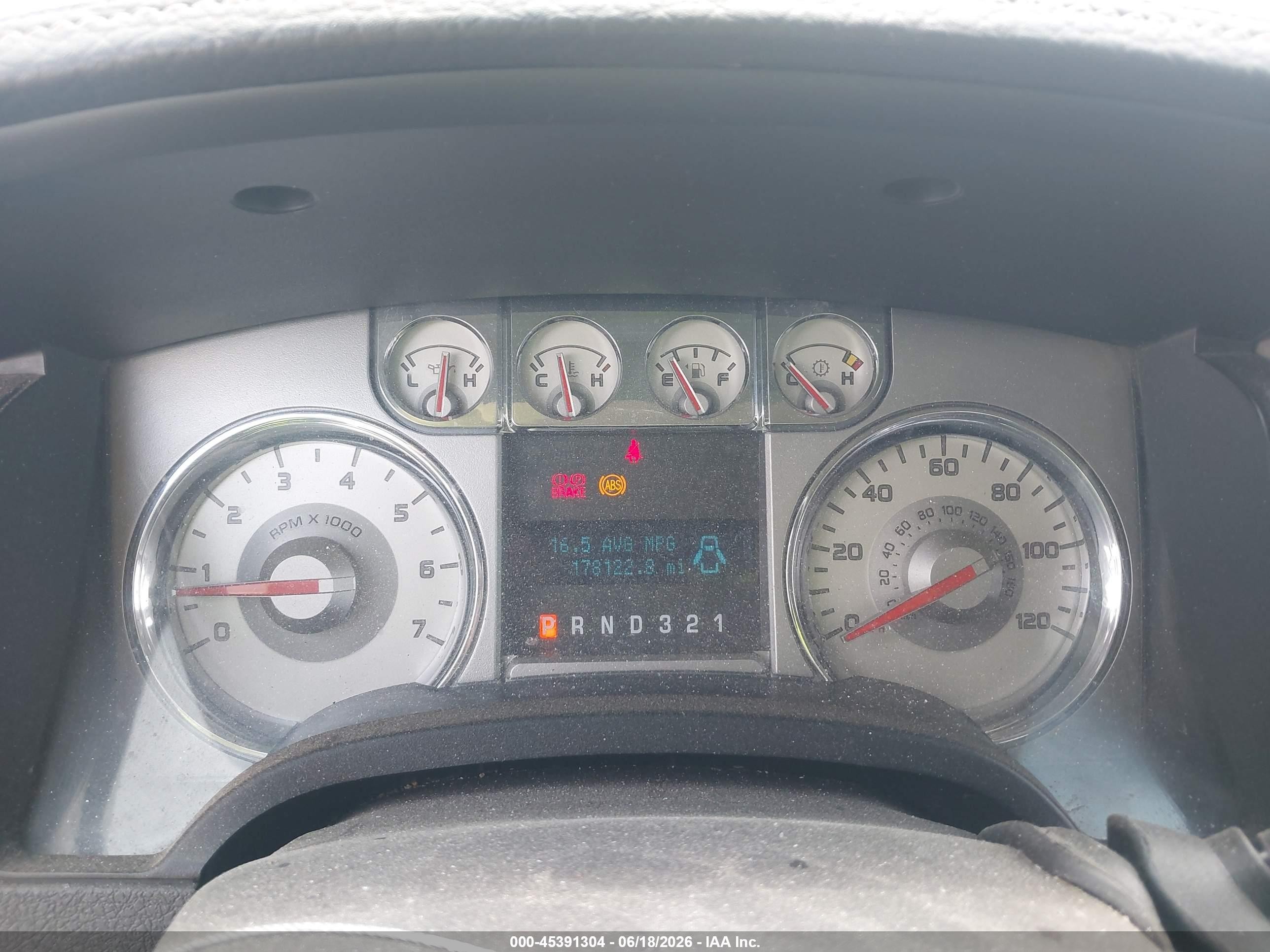 2009 Ford F-150 Lariat White vin: 1FTPW14V39FA66285