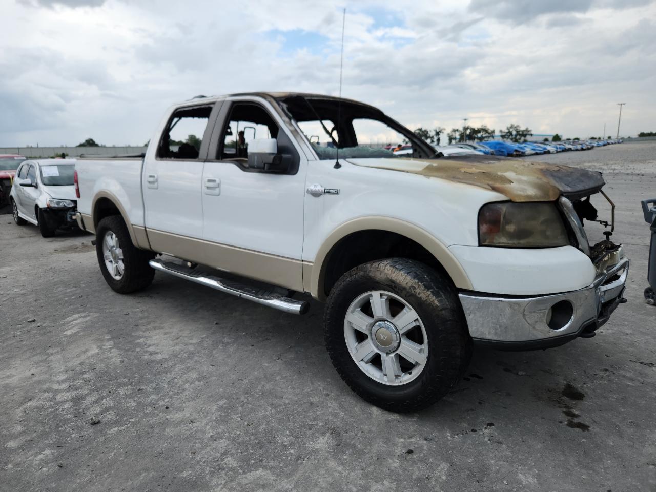2007 Ford F150 Supercrew White vin: 1FTPW14V57KD14914