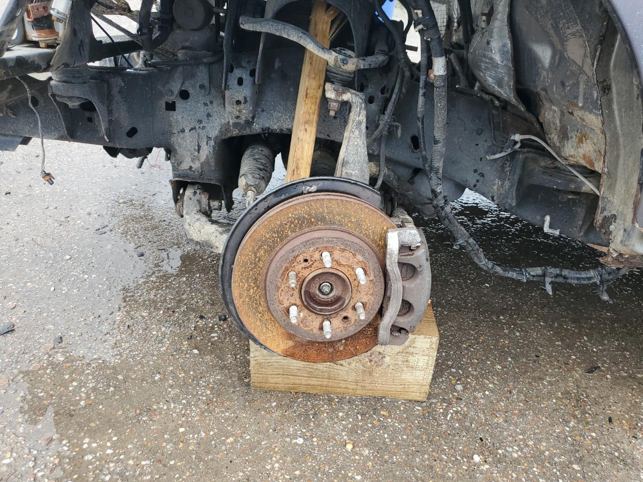 2009 Ford F150 Supercrew Silver vin: 1FTPW14V59FB00212 Damage: Left Front Wheel, Missing, Replacement Required