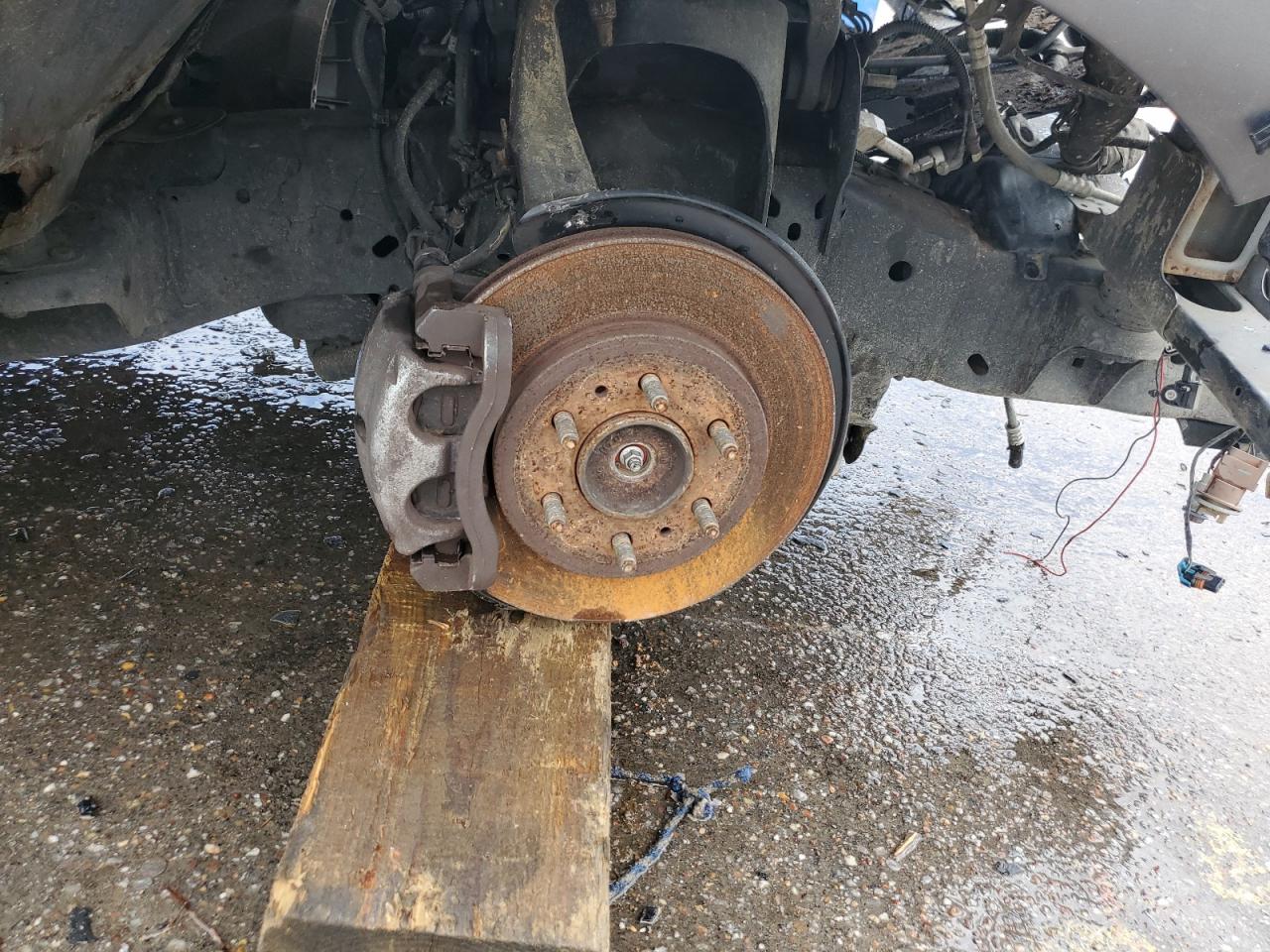 2009 Ford F150 Supercrew Silver vin: 1FTPW14V59FB00212 Damage: Right Front Wheel, Missing, Replacement Required