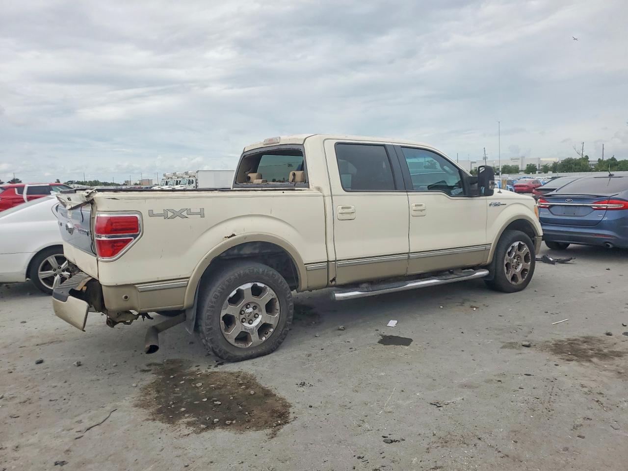 2009 Ford F150 Supercrew Two Tone vin: 1FTPW14V69FA39727