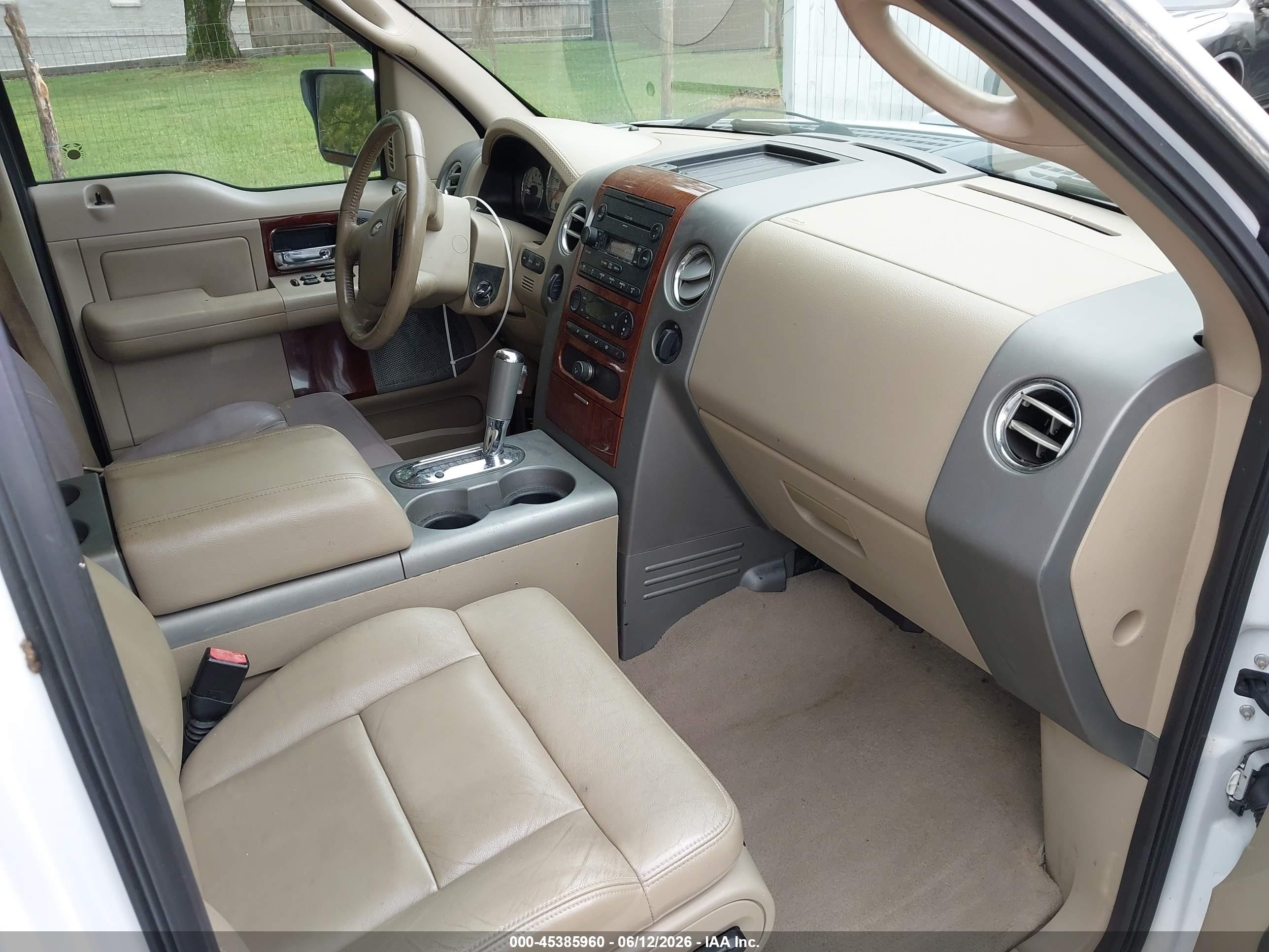 2007 Ford F-150   White vin: 1FTPW14V87FB70106