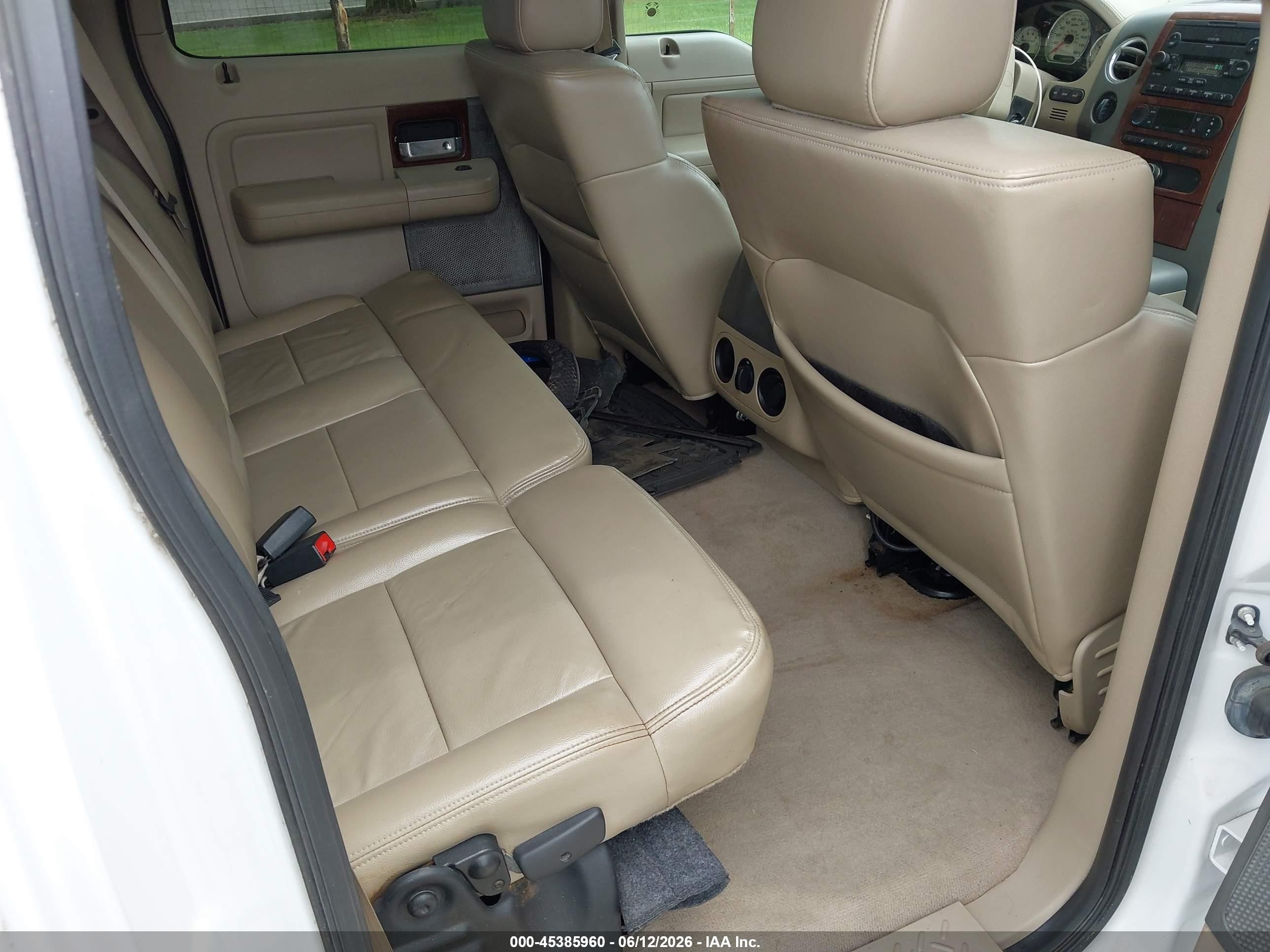 2007 Ford F-150   White vin: 1FTPW14V87FB70106