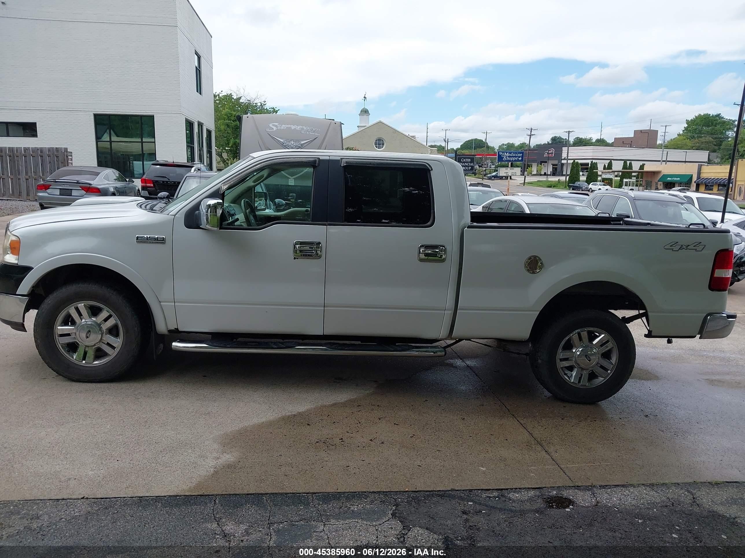 2007 Ford F-150   White vin: 1FTPW14V87FB70106