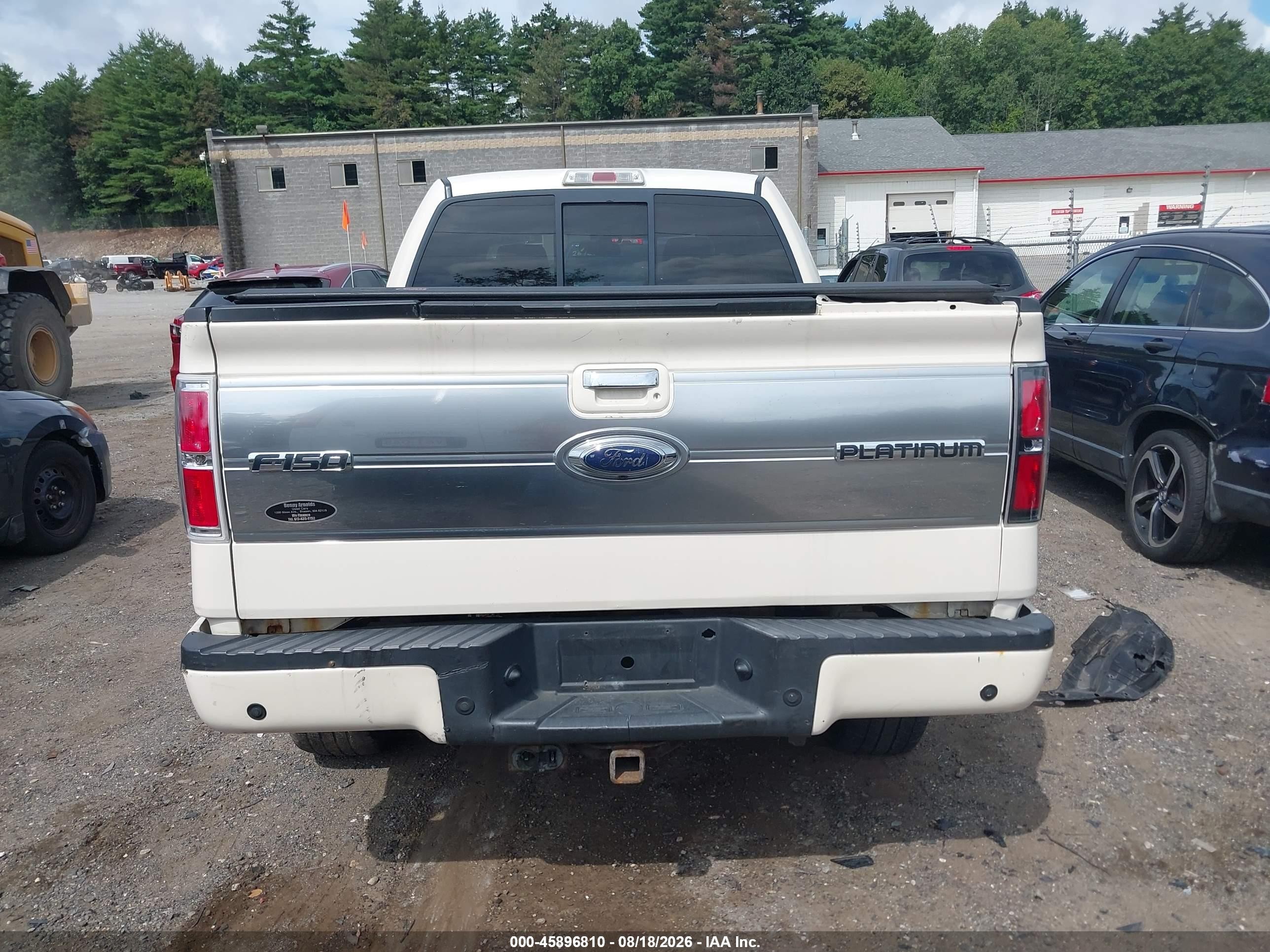 2009 Ford F-150 Platinum White vin: 1FTPW14V89FA34402