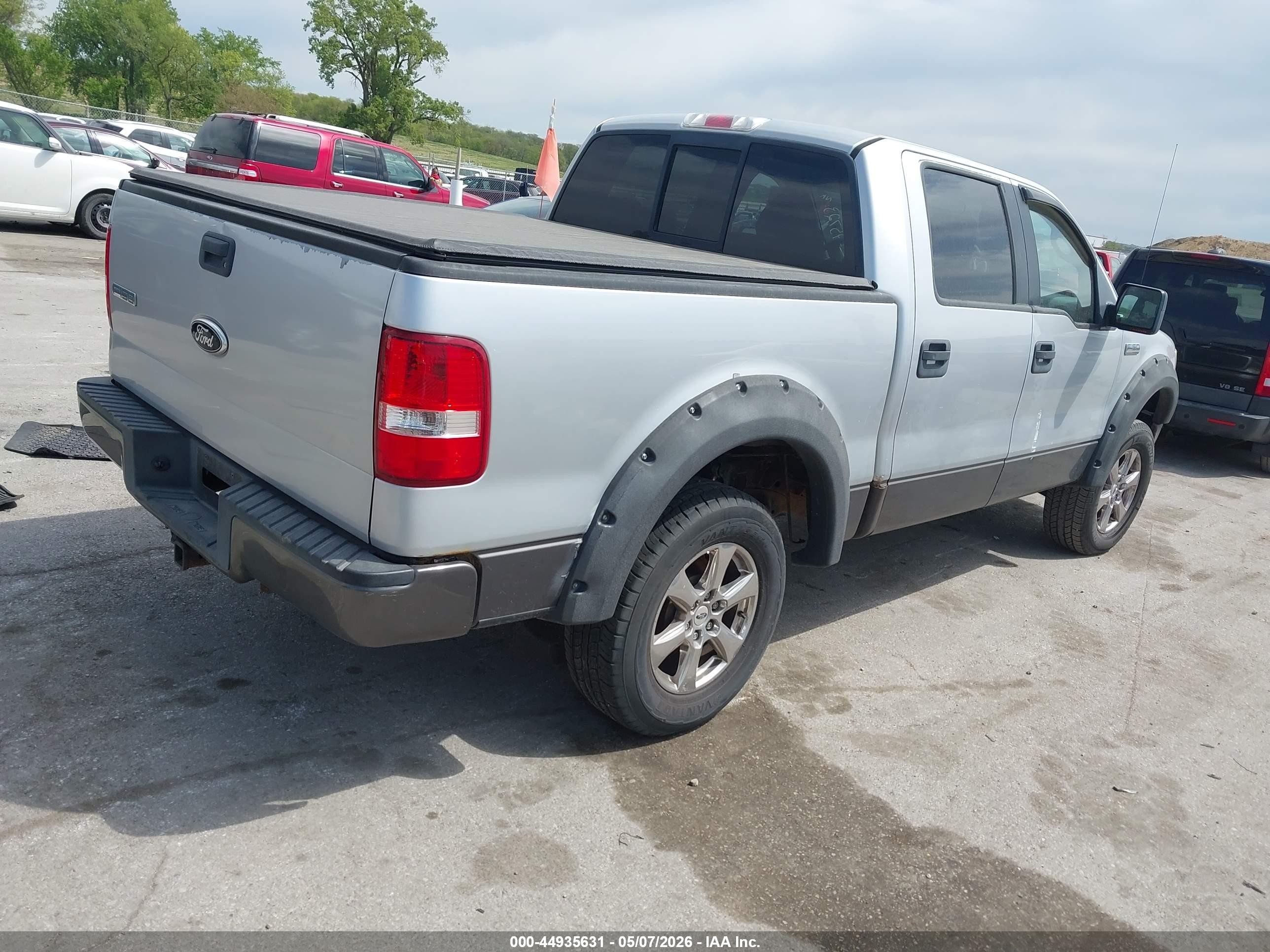 2006 Ford F-150   Серебряный vin: 1FTPW14V96FA95723